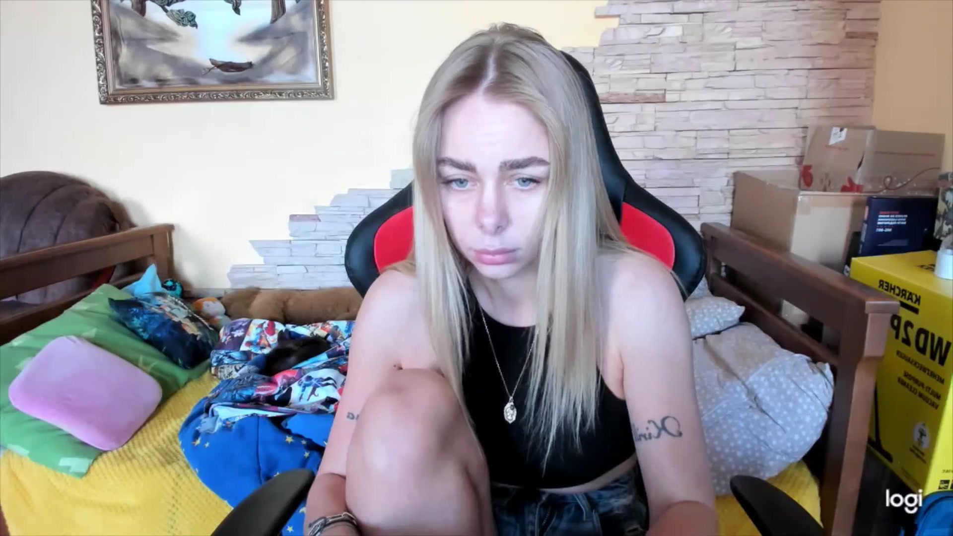Gallery image thumbnail from YourPupsik's myfreecams stream on, 05/03/2024, 09:23 image 6 of 20