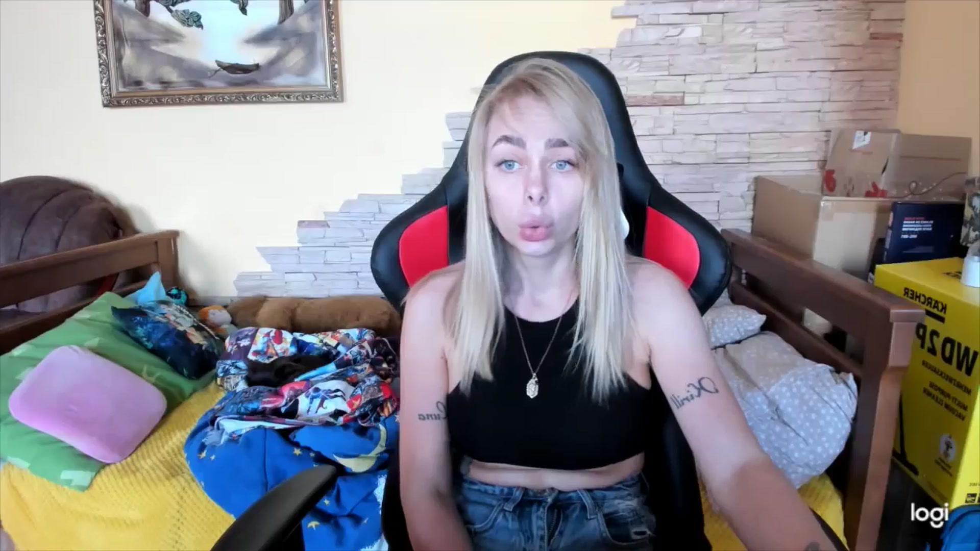 Gallery image thumbnail from YourPupsik's myfreecams stream on, 05/03/2024, 09:23 image 17 of 20