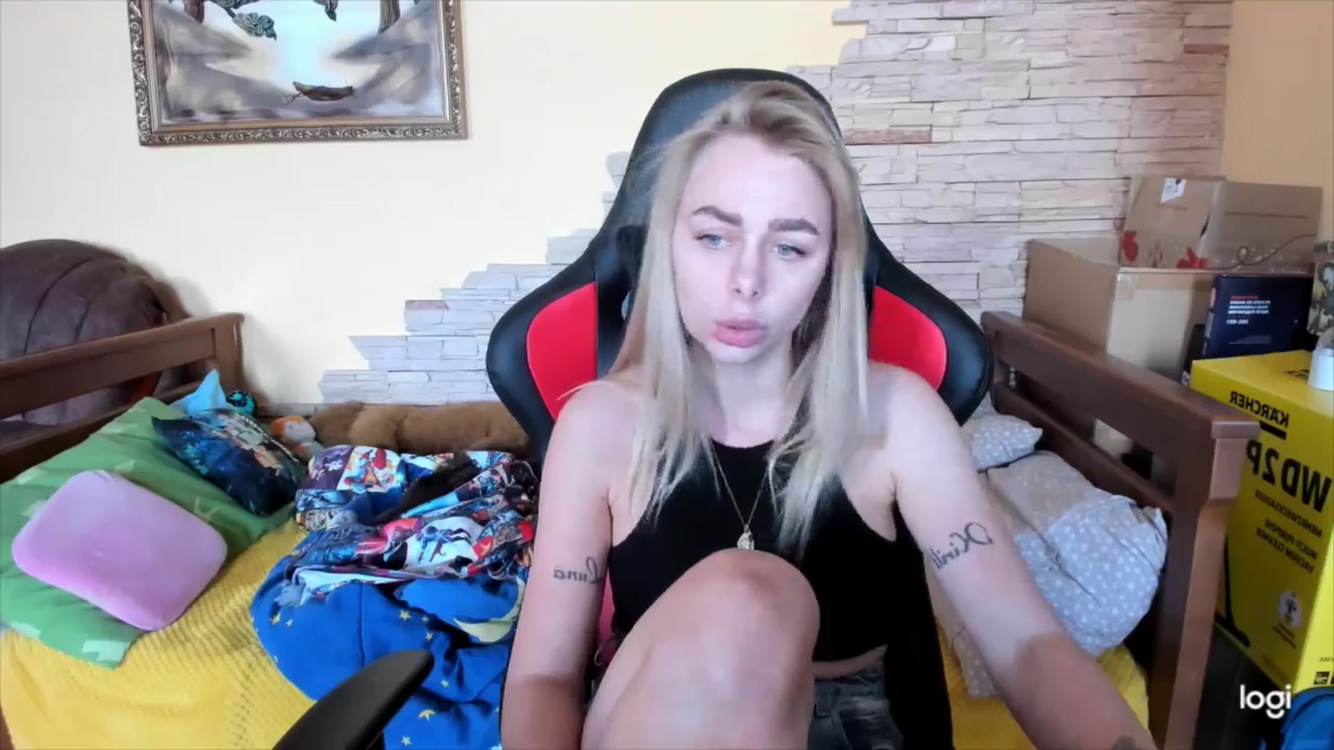 Gallery image thumbnail from YourPupsik's myfreecams stream on, 05/03/2024, 09:23 image 13 of 20