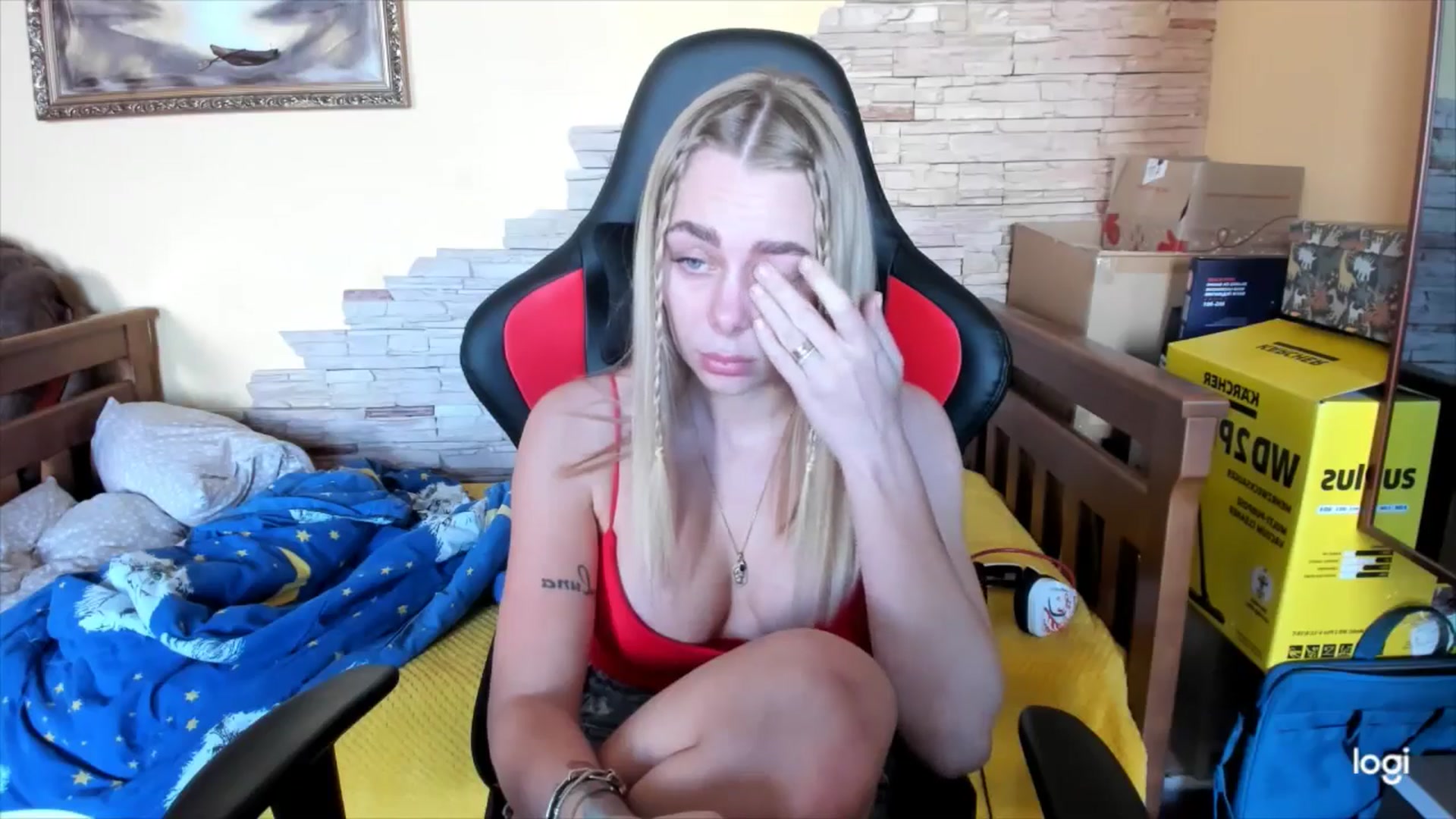 Gallery image thumbnail from YourPupsik's myfreecams stream on, 05/05/2024, 09:58 image 10 of 20