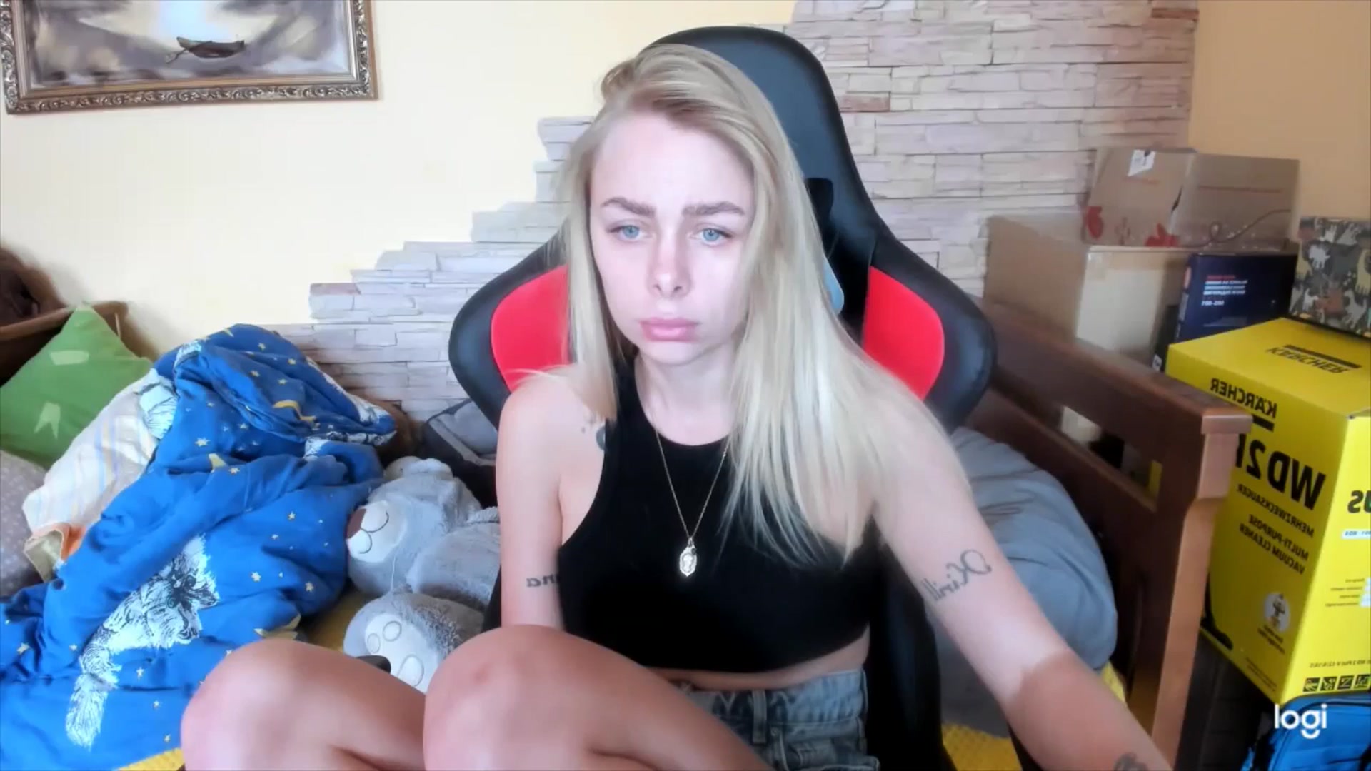 Gallery image thumbnail from YourPupsik's myfreecams stream on, 05/07/2024, 10:59 image 8 of 20