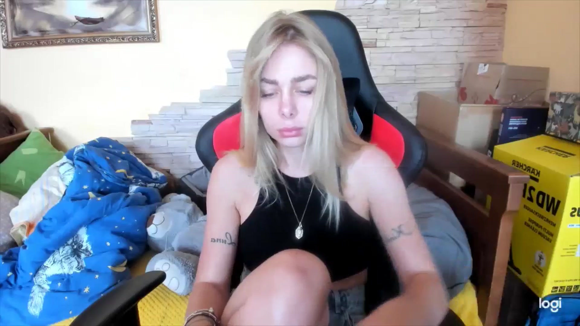 Gallery image thumbnail from YourPupsik's myfreecams stream on, 05/07/2024, 10:59 image 4 of 20