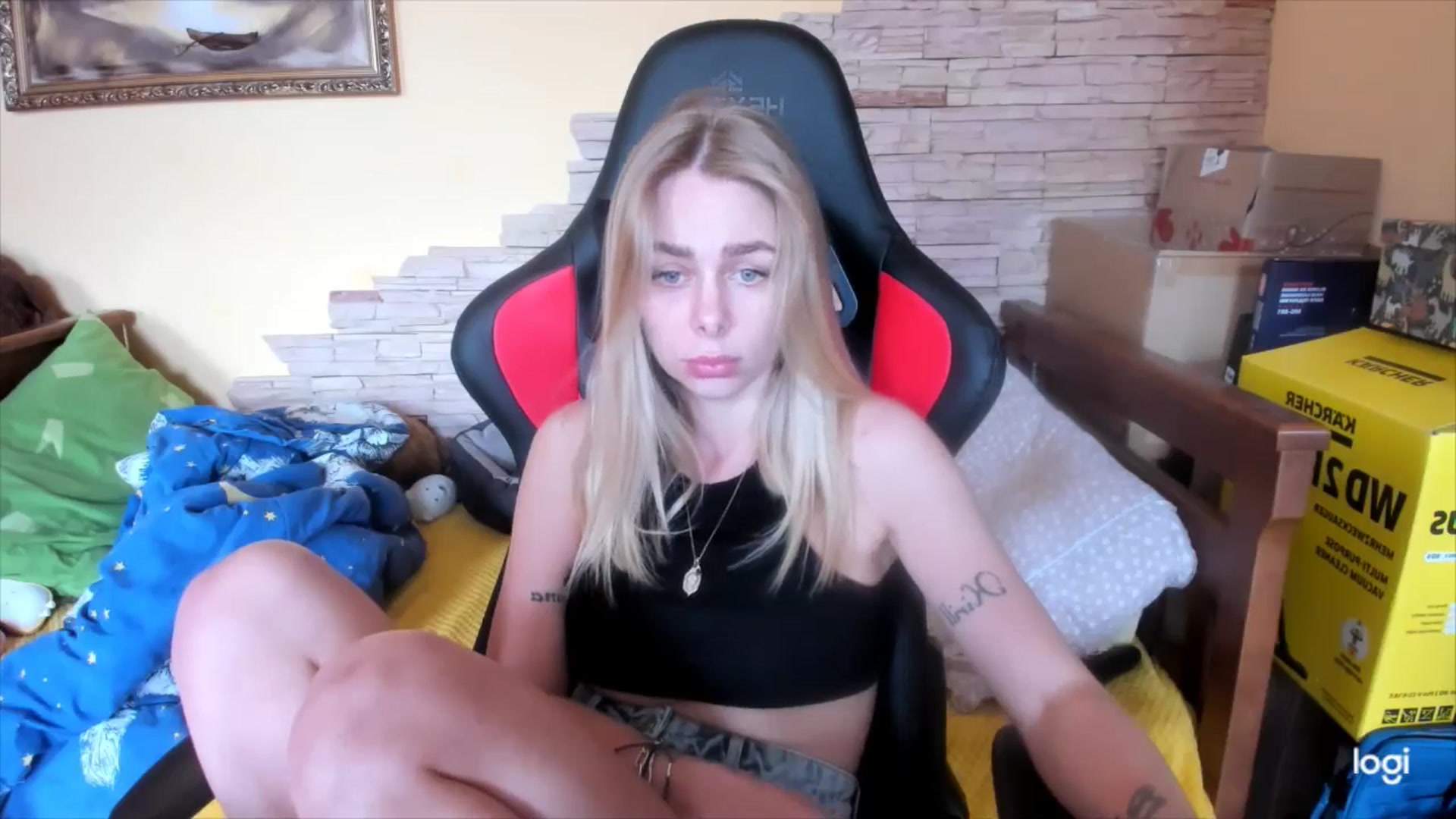 Gallery image thumbnail from YourPupsik's myfreecams stream on, 05/07/2024, 11:27 image 14 of 20