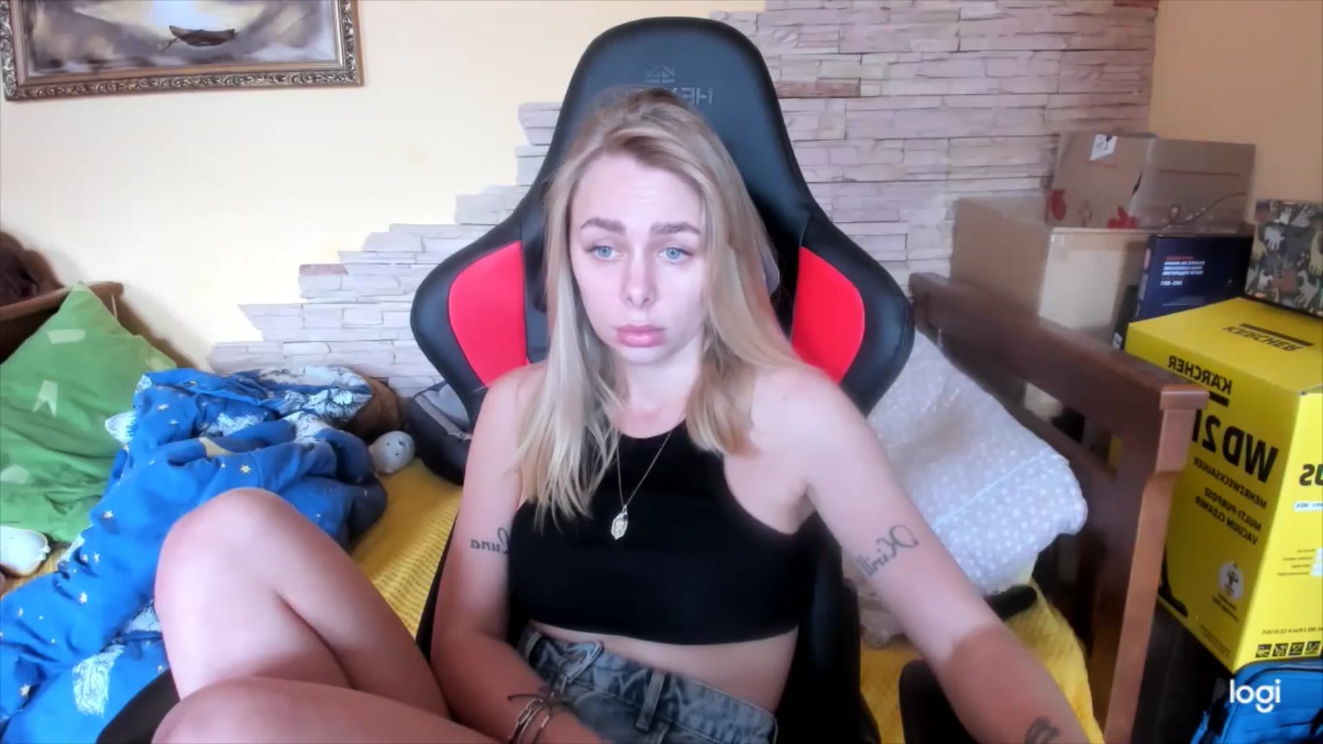 Gallery image thumbnail from YourPupsik's myfreecams stream on, 05/07/2024, 11:27 image 18 of 20