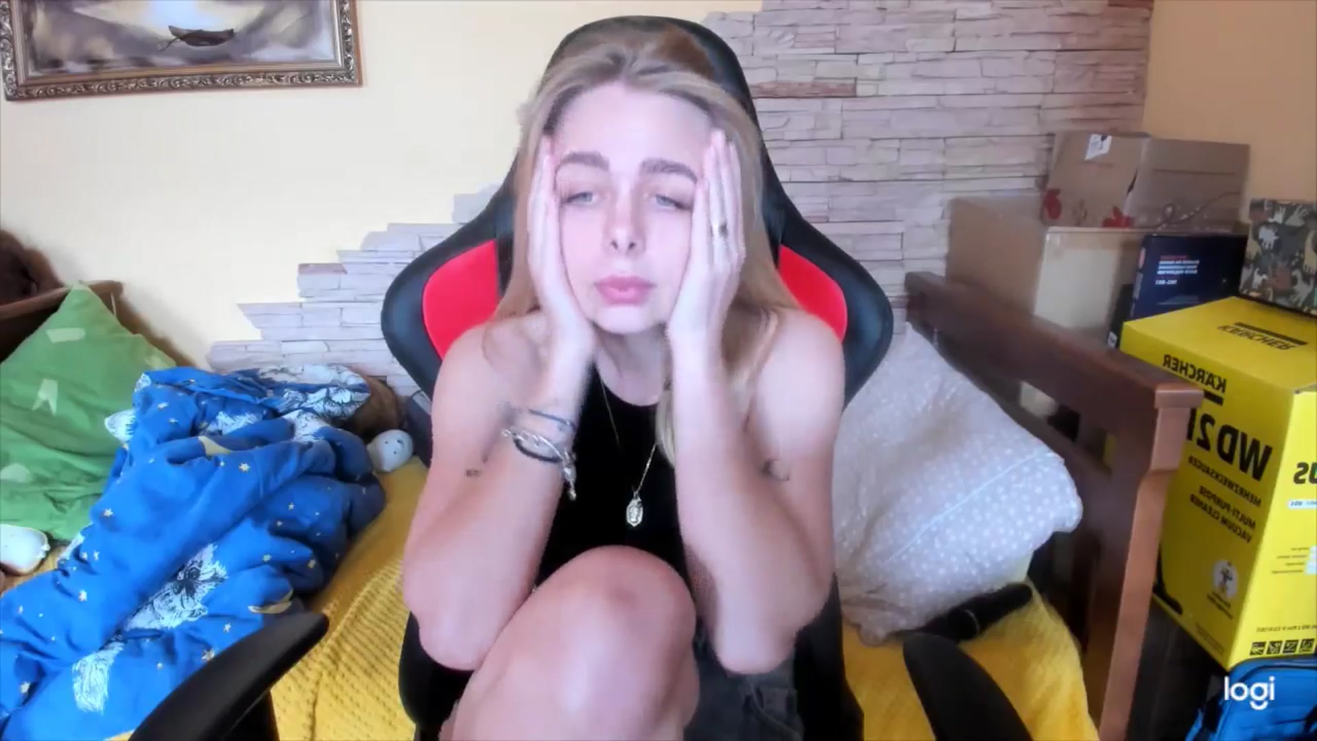 Gallery image thumbnail from YourPupsik's myfreecams stream on, 05/07/2024, 11:27 image 2 of 20