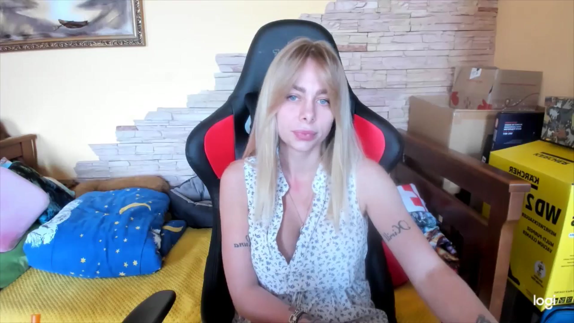 Gallery image thumbnail from YourPupsik's myfreecams stream on, 05/09/2024, 11:54 image 8 of 20