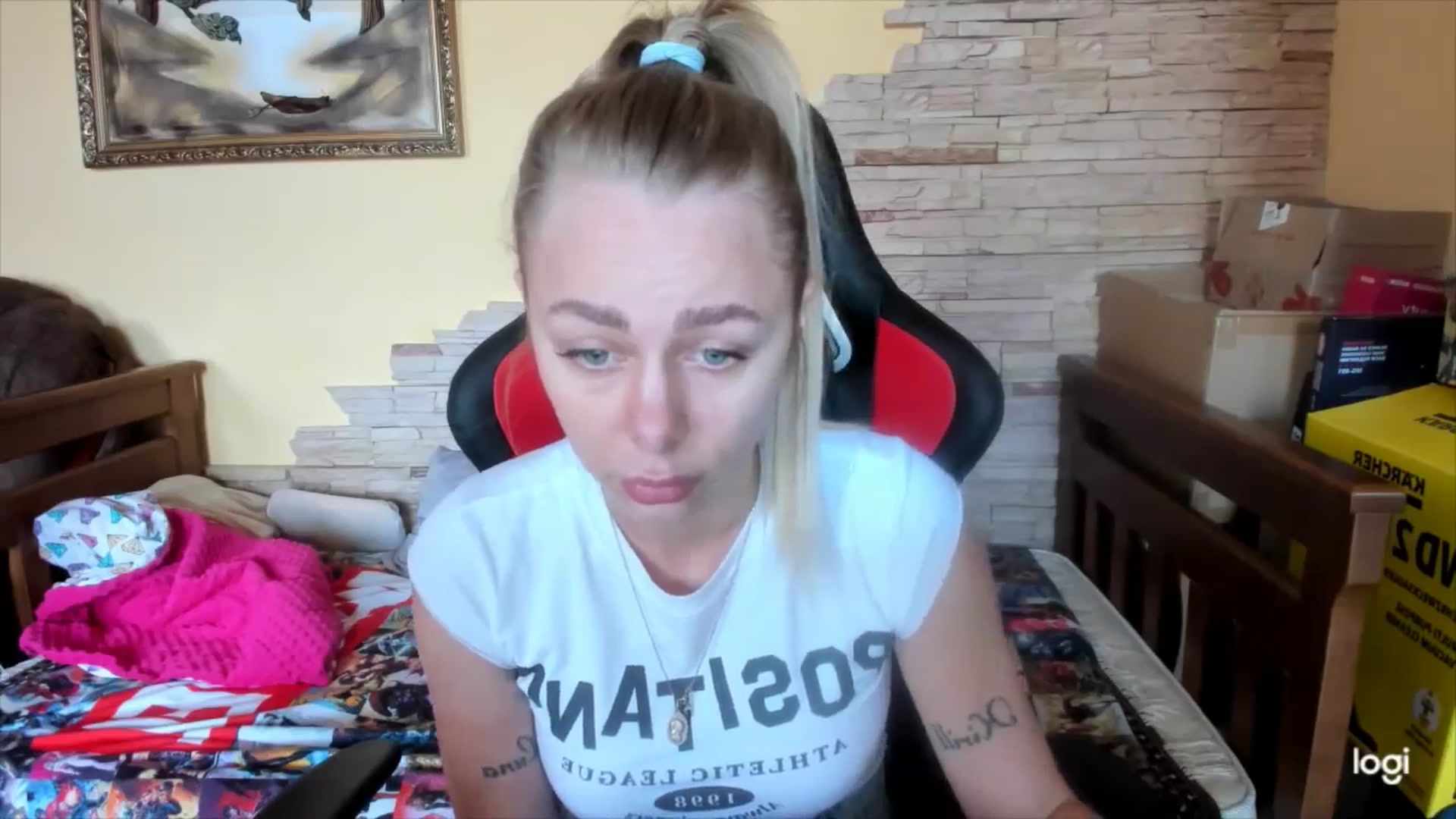 Gallery image thumbnail from YourPupsik's myfreecams stream on, 05/13/2024, 09:15 image 14 of 20