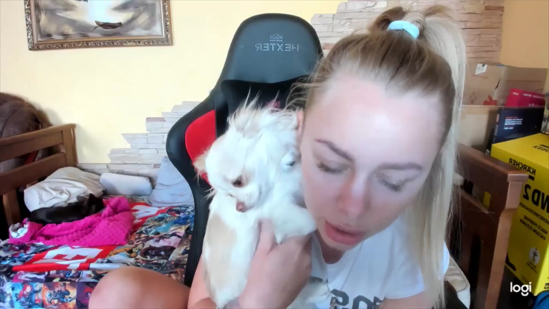 Gallery image thumbnail from YourPupsik's myfreecams stream on, 05/13/2024, 10:32 image 16 of 20