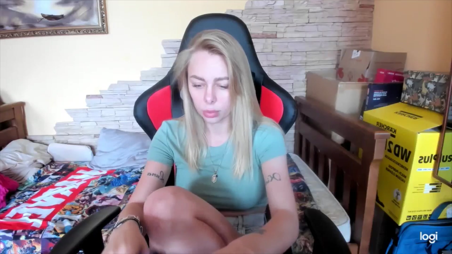Gallery image thumbnail from YourPupsik's myfreecams stream on, 05/14/2024, 12:46 image 17 of 20