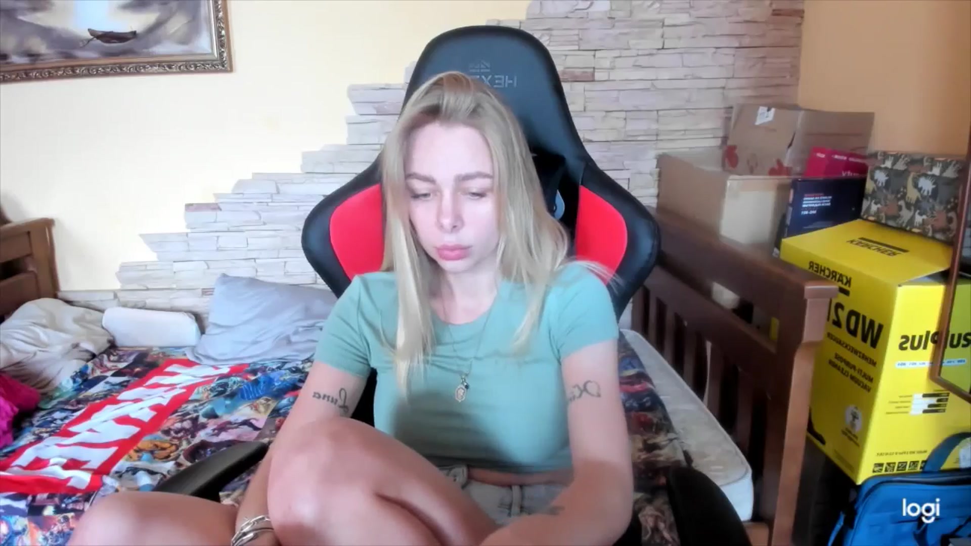 Gallery image thumbnail from YourPupsik's myfreecams stream on, 05/14/2024, 12:46 image 6 of 20