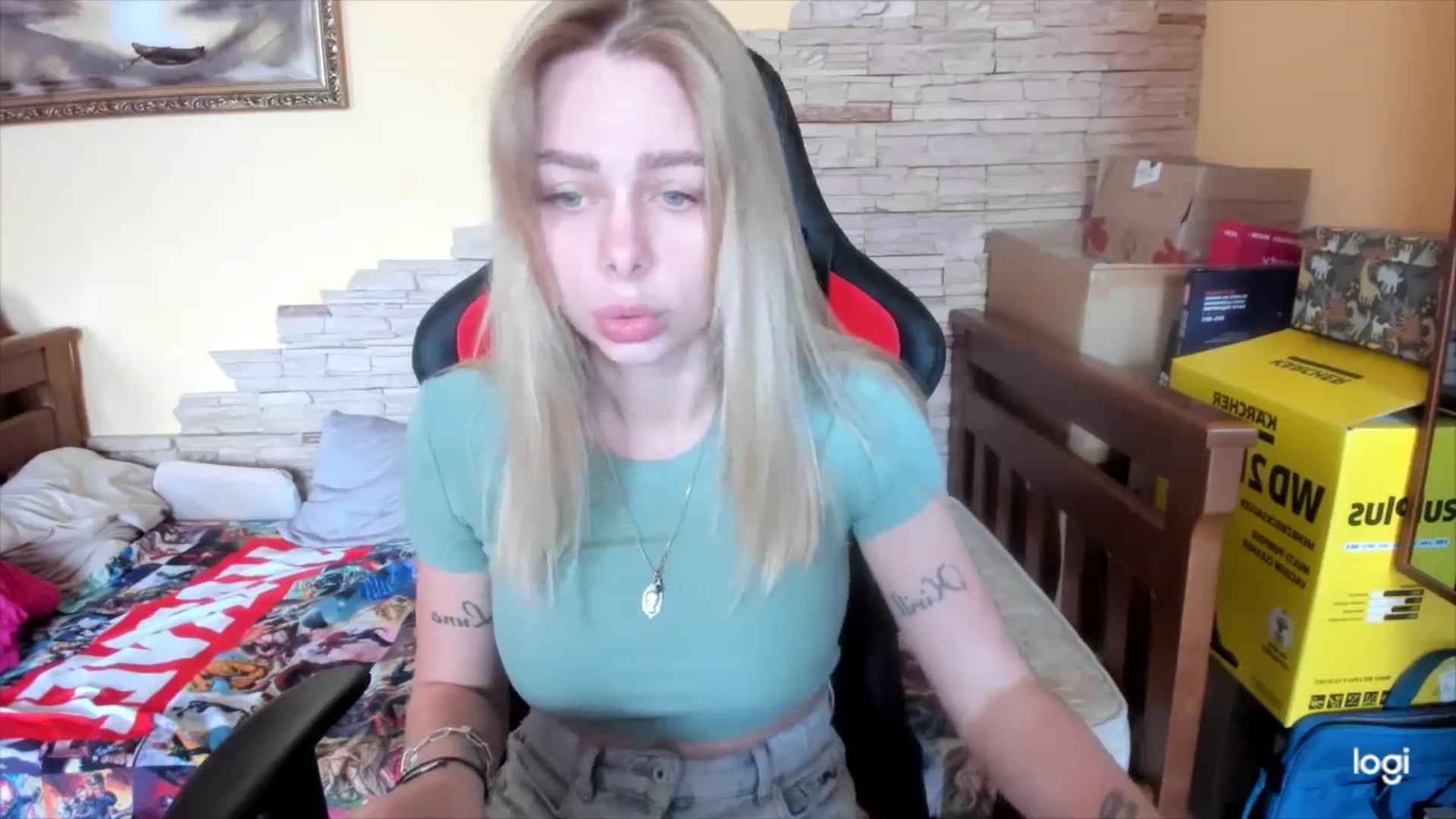 Gallery image thumbnail from YourPupsik's myfreecams stream on, 05/14/2024, 12:46 image 12 of 20