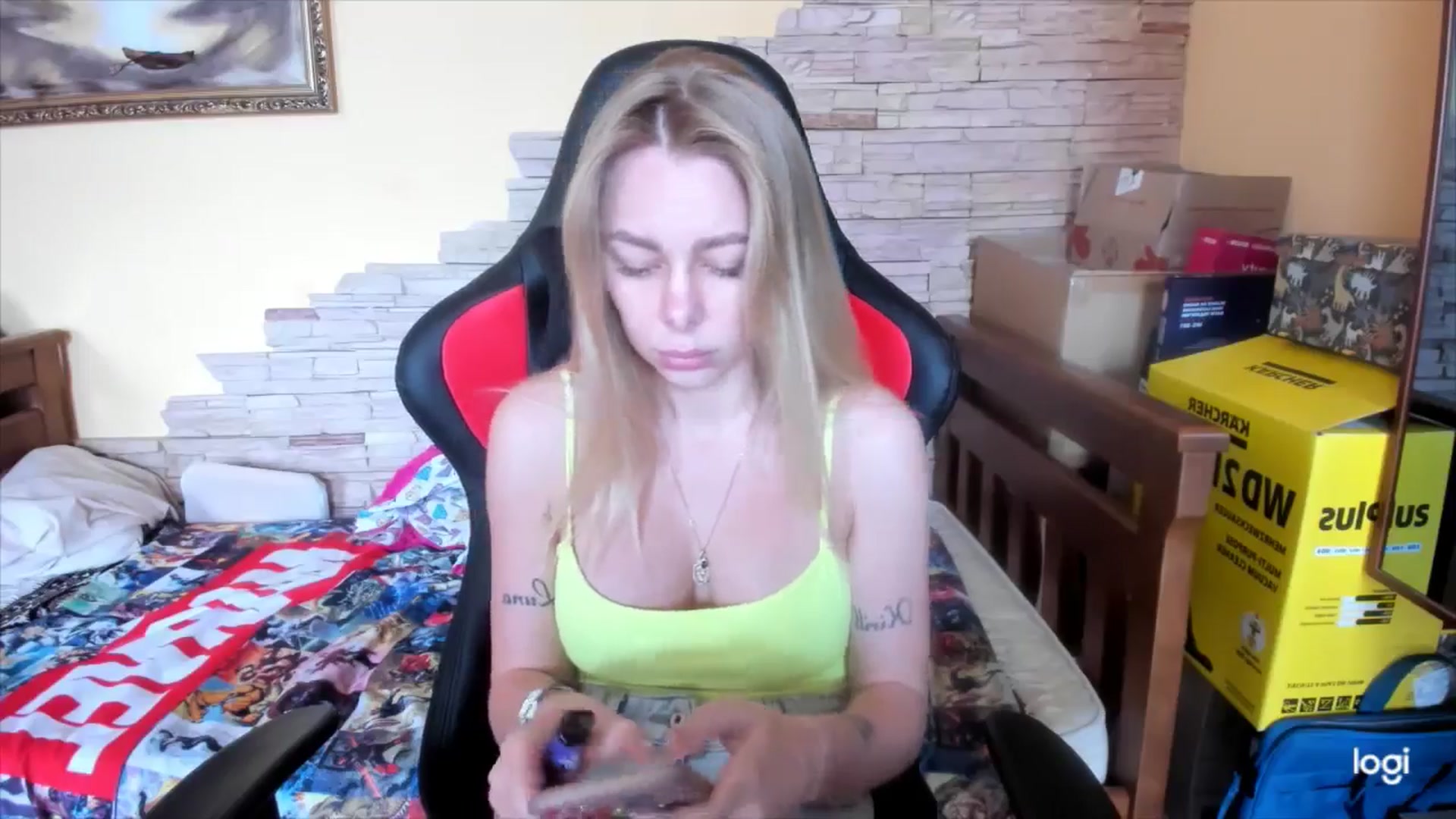 Gallery image thumbnail from YourPupsik's myfreecams stream on, 05/15/2024, 10:12 image 19 of 20