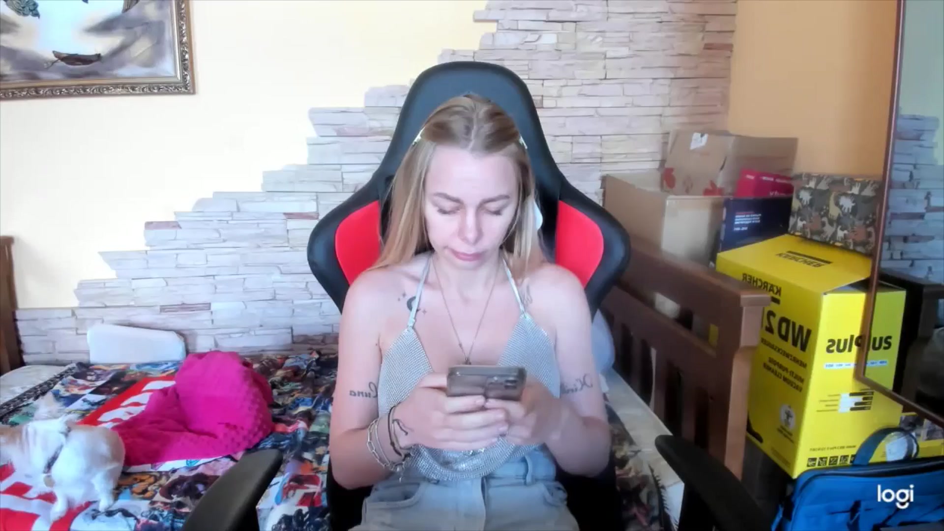 Gallery image thumbnail from YourPupsik's myfreecams stream on, 05/16/2024, 11:16 image 19 of 20