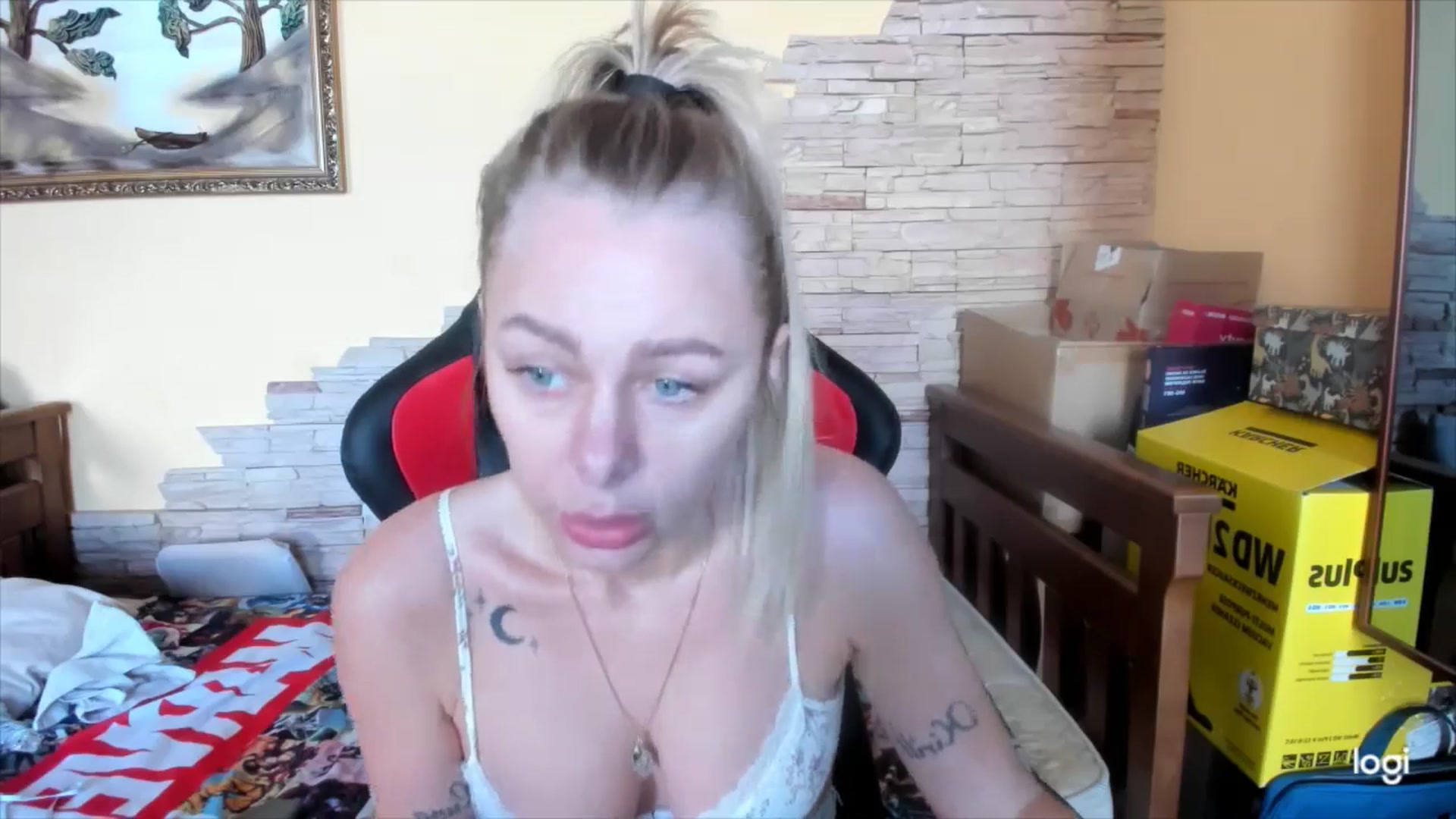 Gallery image thumbnail from YourPupsik's myfreecams stream on, 05/17/2024, 10:01 image 19 of 20