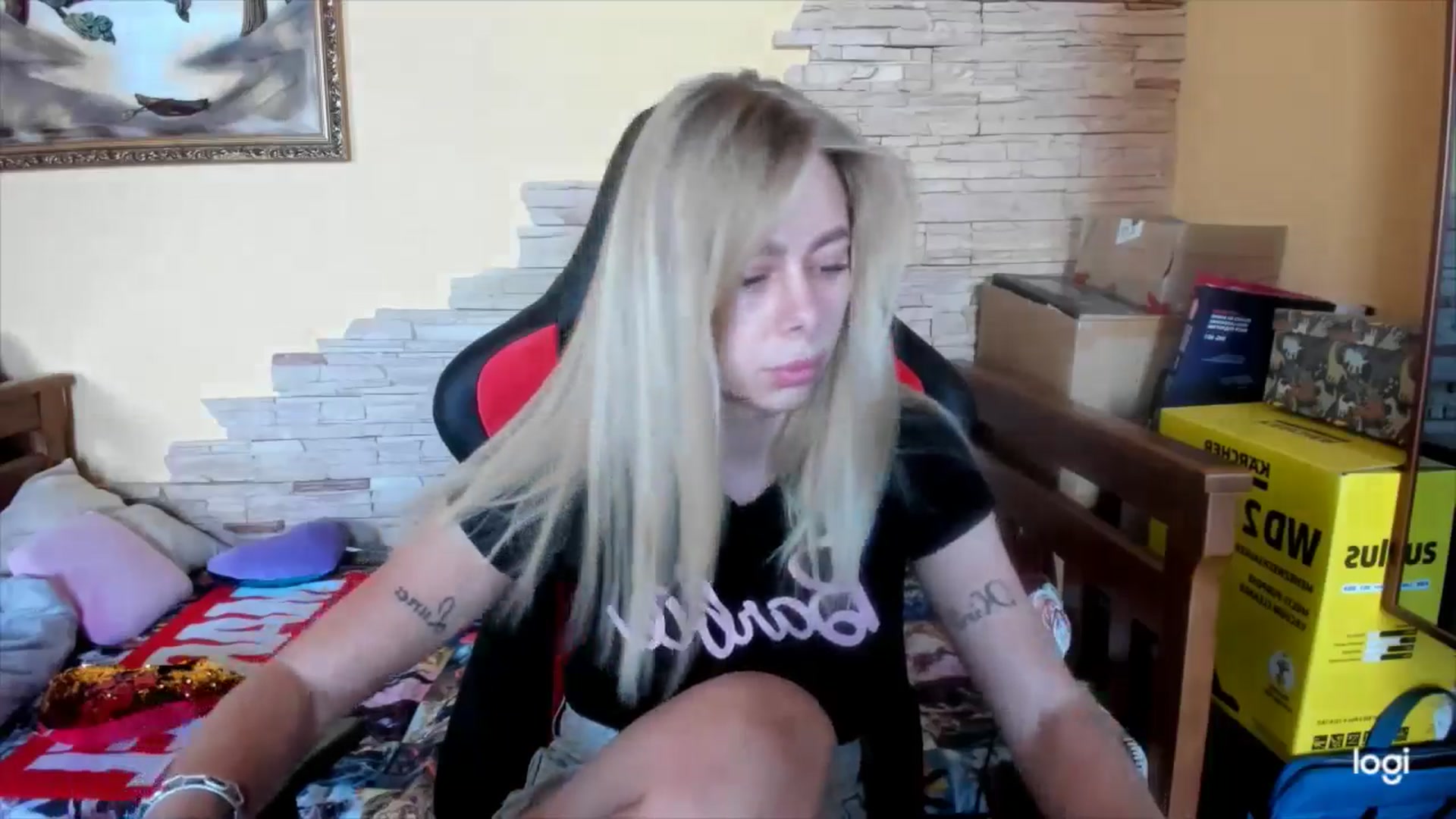Gallery image thumbnail from YourPupsik's myfreecams stream on, 05/21/2024, 10:28 image 4 of 20