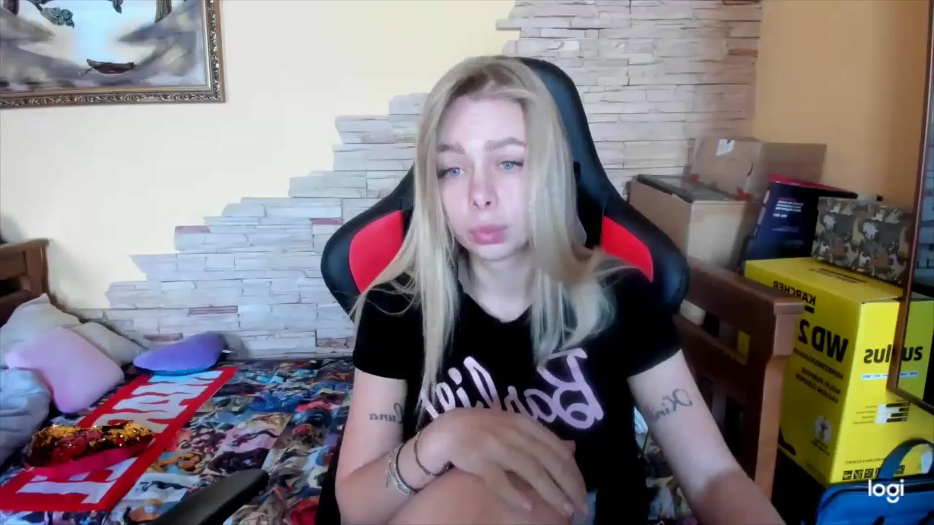 Gallery image thumbnail from YourPupsik's myfreecams stream on, 05/21/2024, 10:28 image 18 of 20