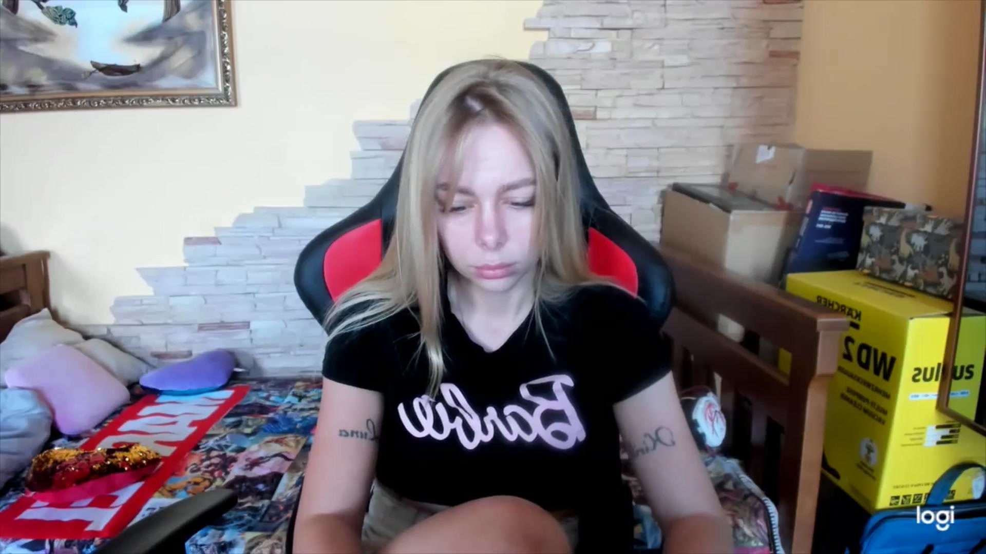 Gallery image thumbnail from YourPupsik's myfreecams stream on, 05/21/2024, 10:28 image 9 of 20