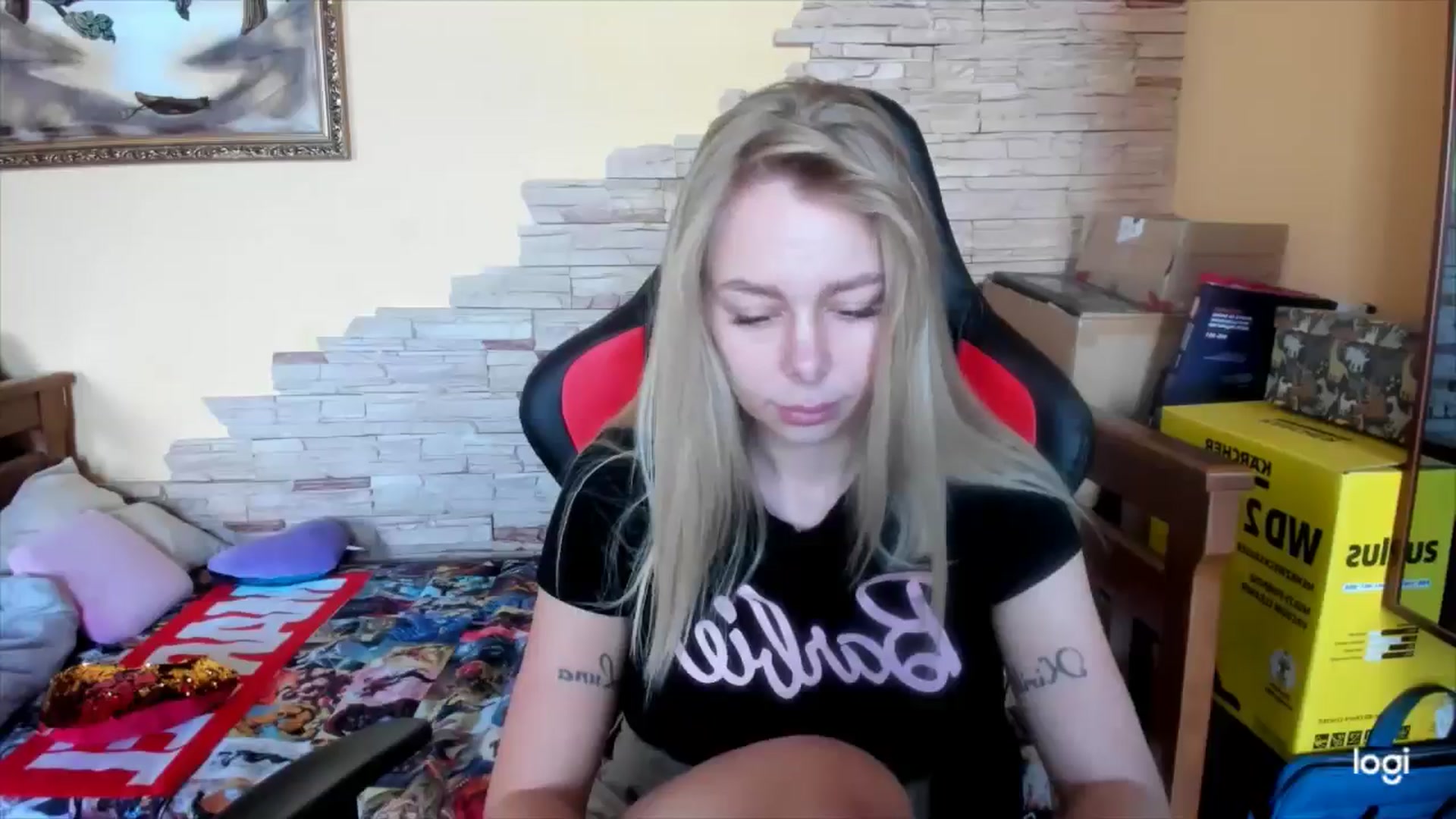 Gallery image thumbnail from YourPupsik's myfreecams stream on, 05/21/2024, 10:28 image 19 of 20