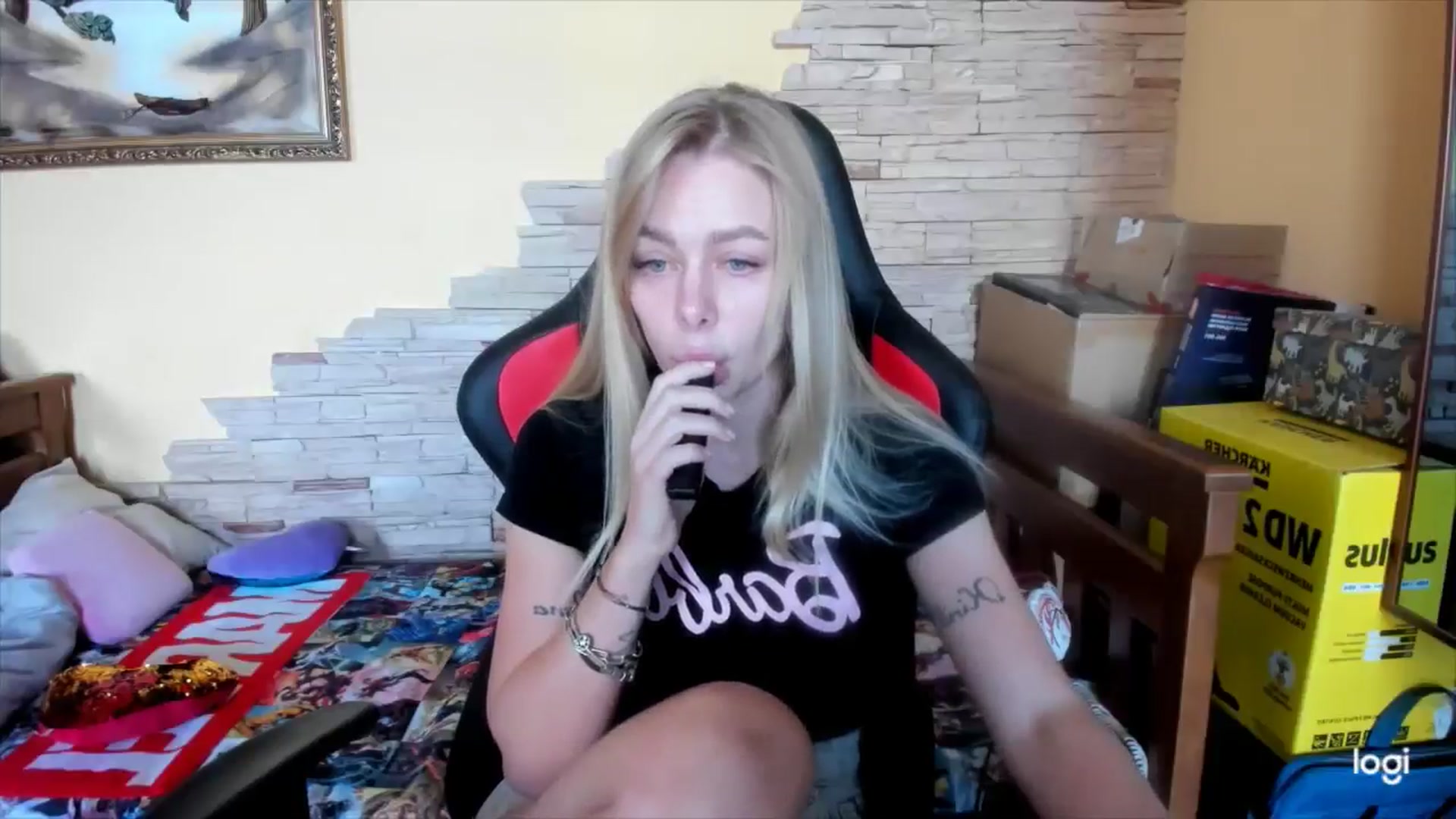 Gallery image thumbnail from YourPupsik's myfreecams stream on, 05/21/2024, 10:28 image 5 of 20