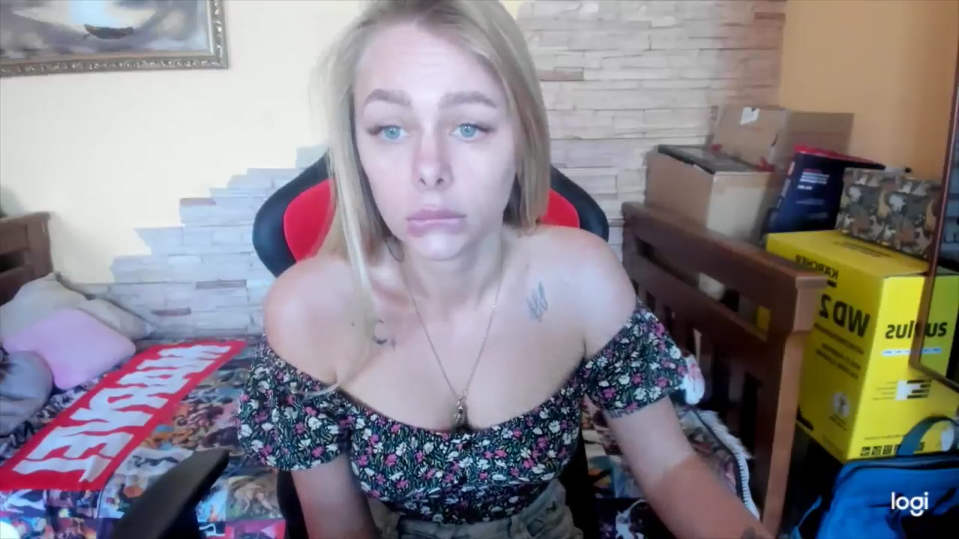 Gallery image thumbnail from YourPupsik's myfreecams stream on, 05/22/2024, 12:11 image 18 of 20