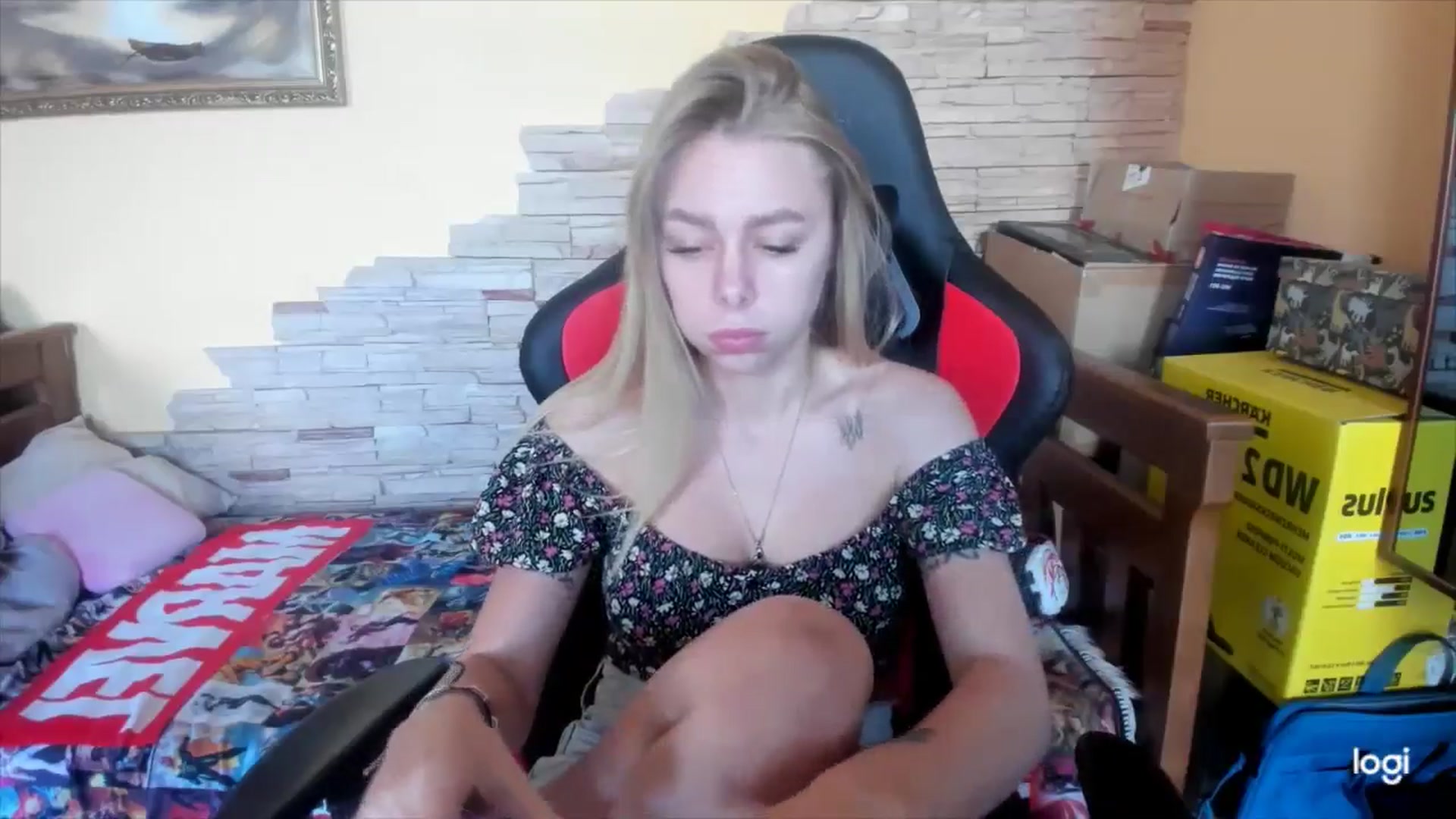 Gallery image thumbnail from YourPupsik's myfreecams stream on, 05/22/2024, 12:11 image 8 of 20