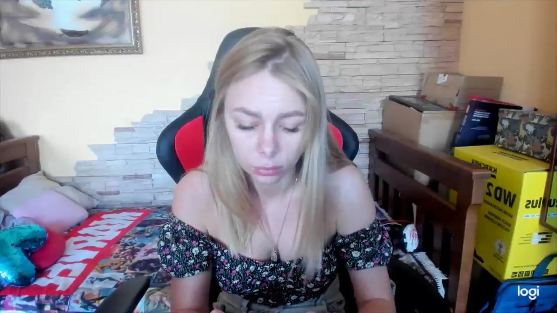 Gallery image thumbnail from YourPupsik's myfreecams stream on, 05/22/2024, 12:30 image 6 of 20