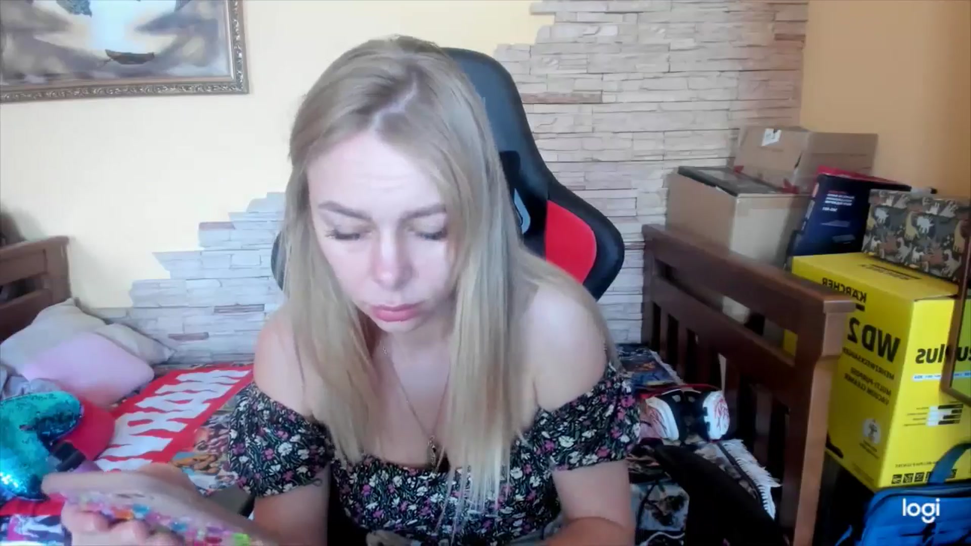Gallery image thumbnail from YourPupsik's myfreecams stream on, 05/22/2024, 12:30 image 13 of 20