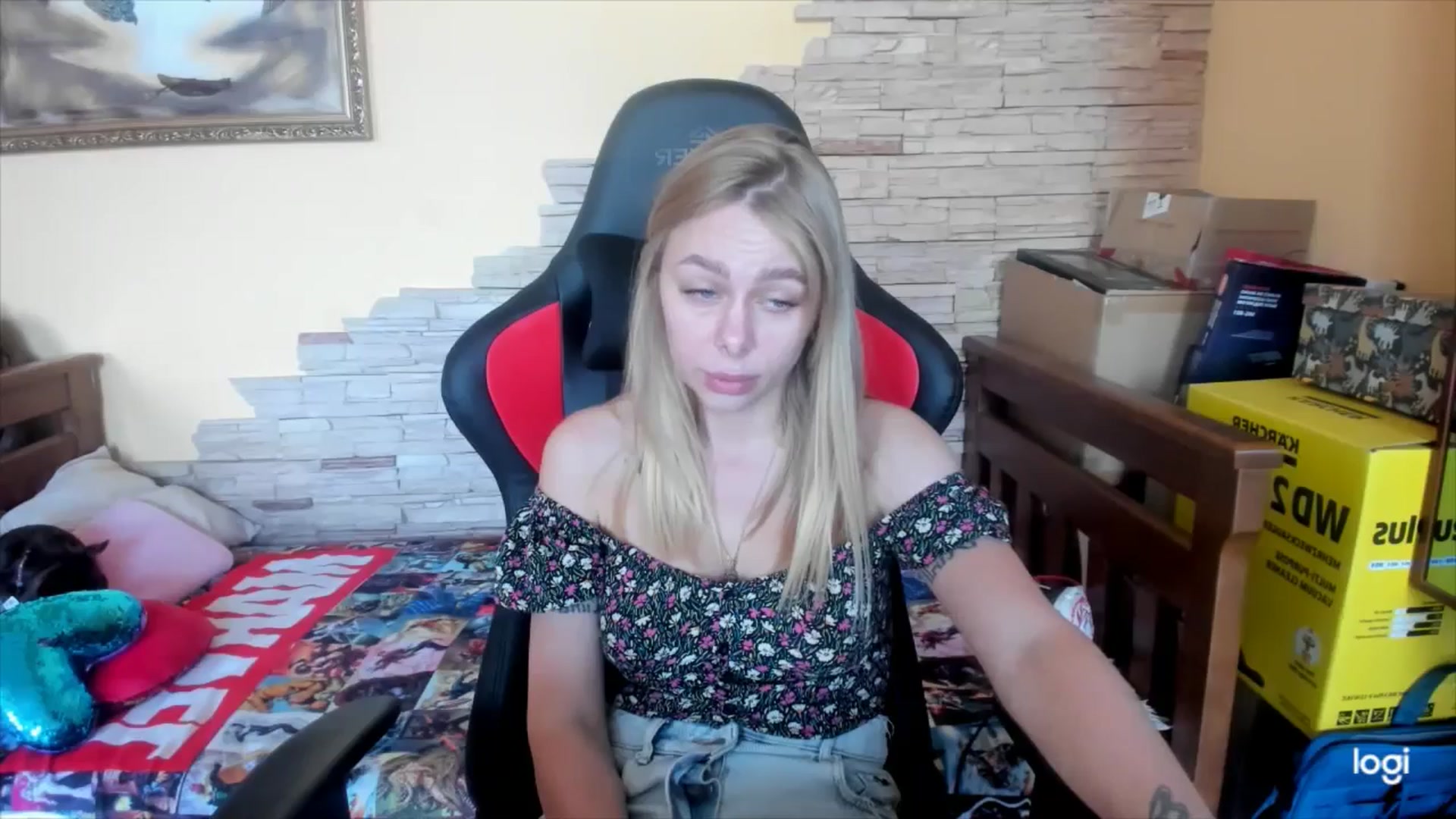 Gallery image thumbnail from YourPupsik's myfreecams stream on, 05/22/2024, 12:30 image 19 of 20