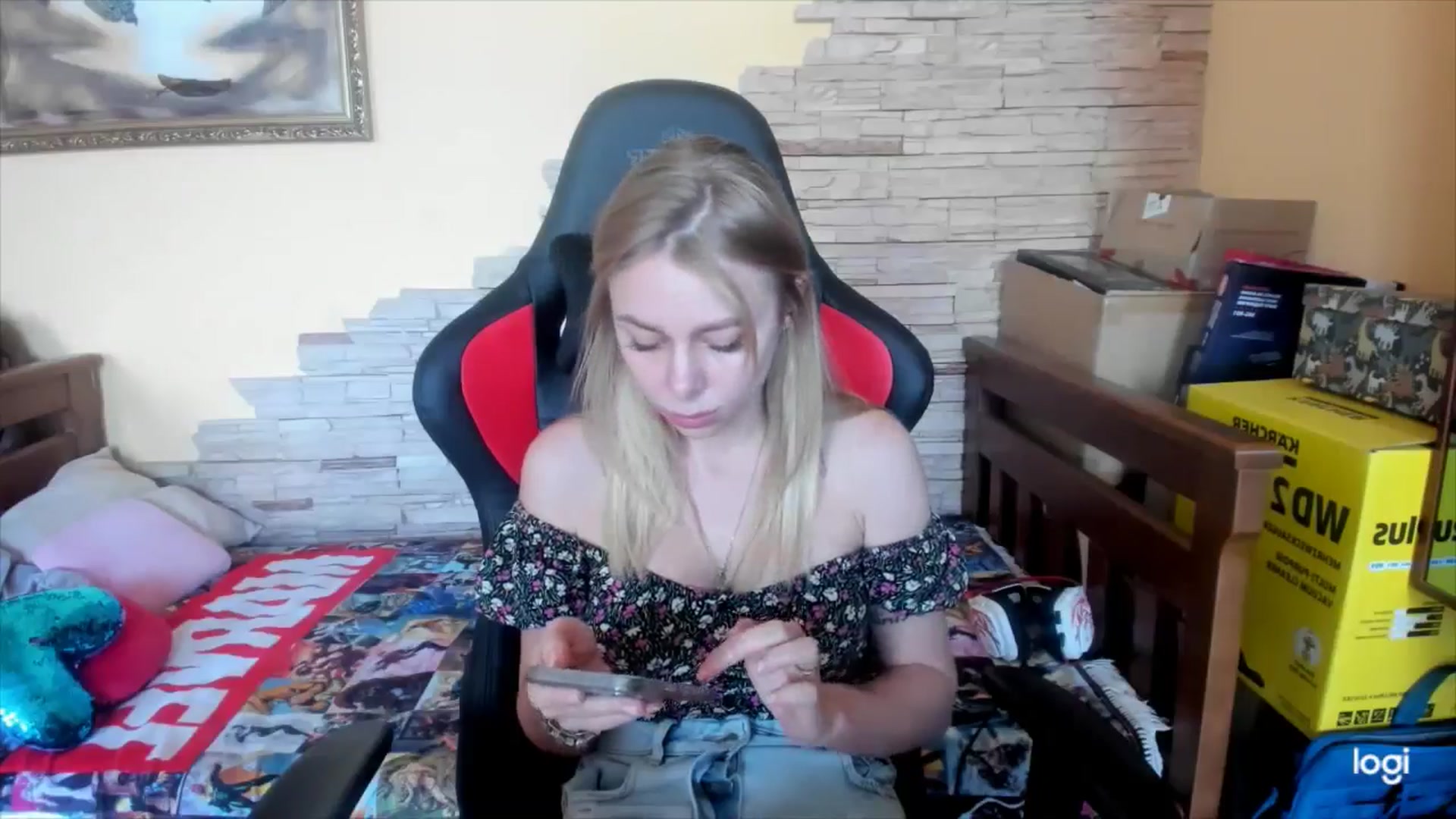 Gallery image thumbnail from YourPupsik's myfreecams stream on, 05/22/2024, 12:30 image 7 of 20