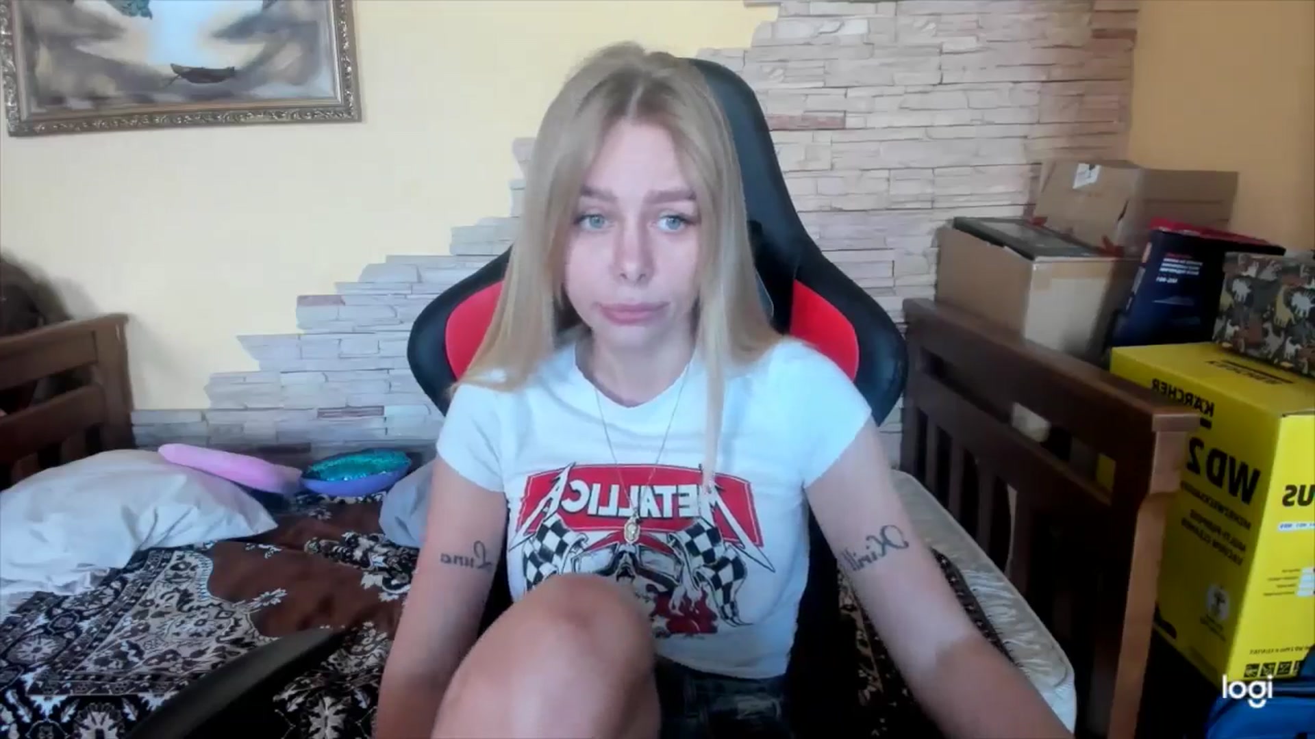Gallery image thumbnail from YourPupsik's myfreecams stream on, 05/24/2024, 10:22 image 12 of 20