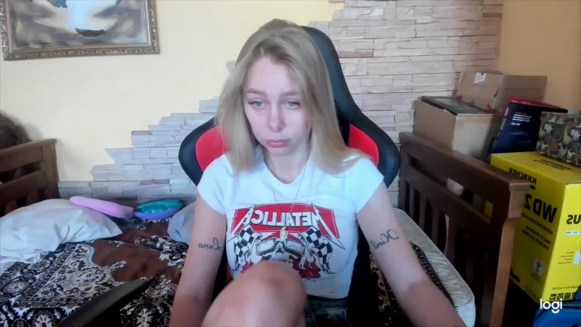 Gallery image thumbnail from YourPupsik's myfreecams stream on, 05/24/2024, 10:22 image 17 of 20
