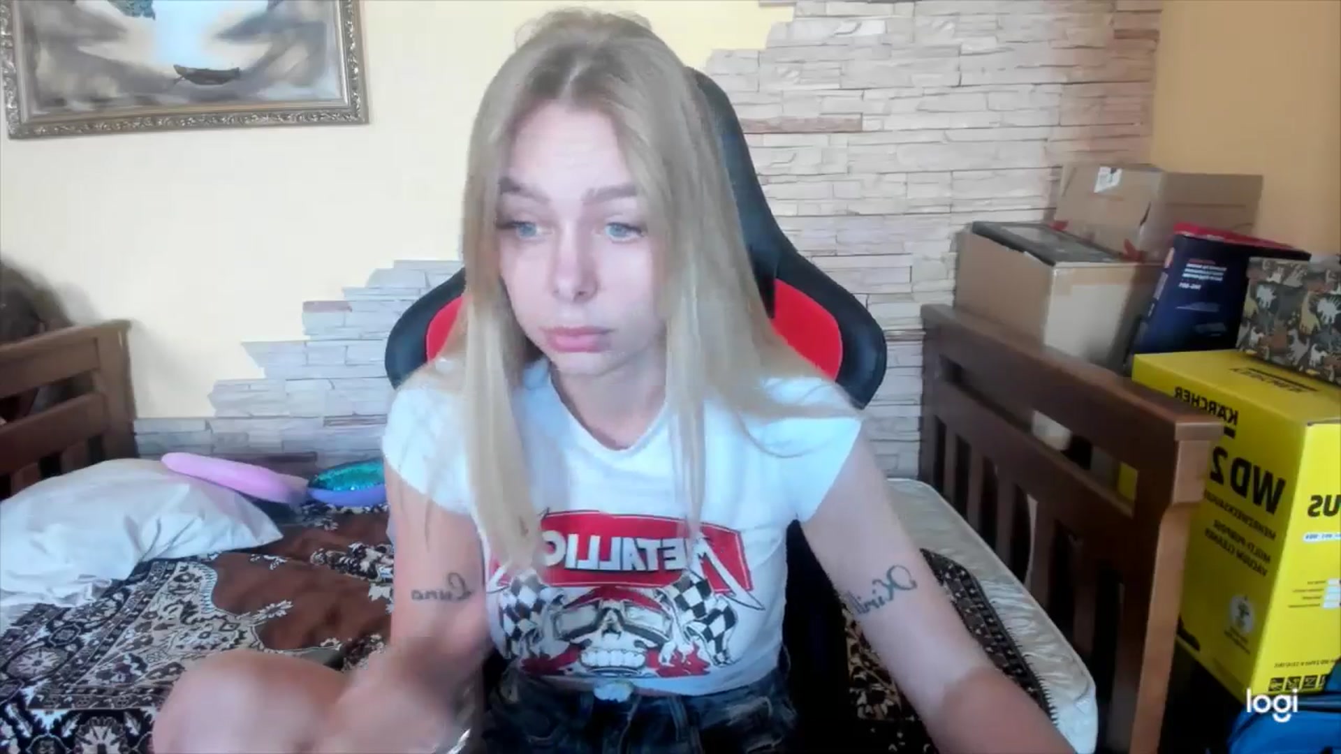 Gallery image thumbnail from YourPupsik's myfreecams stream on, 05/24/2024, 10:22 image 10 of 20