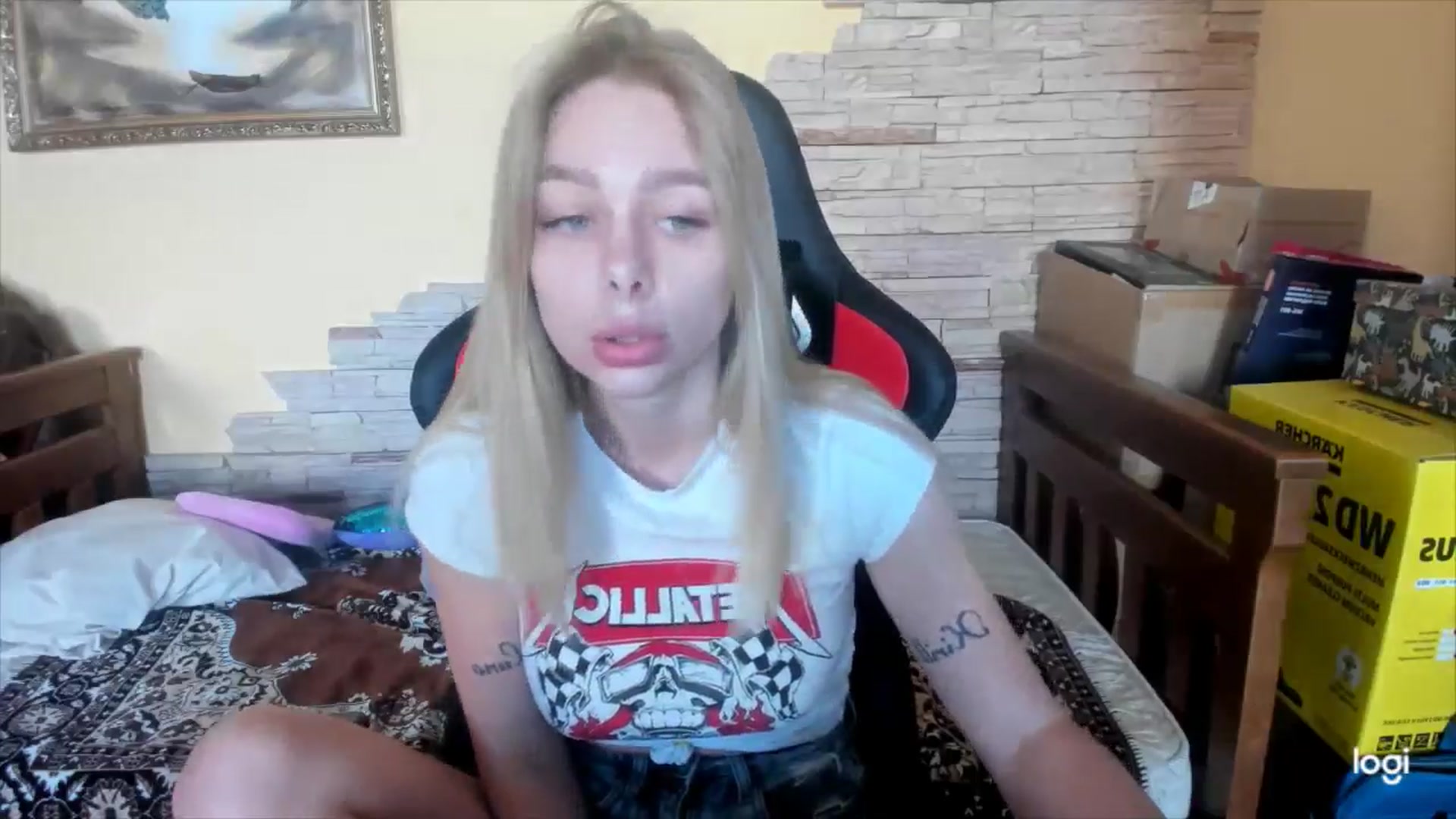 Gallery image thumbnail from YourPupsik's myfreecams stream on, 05/24/2024, 10:22 image 6 of 20