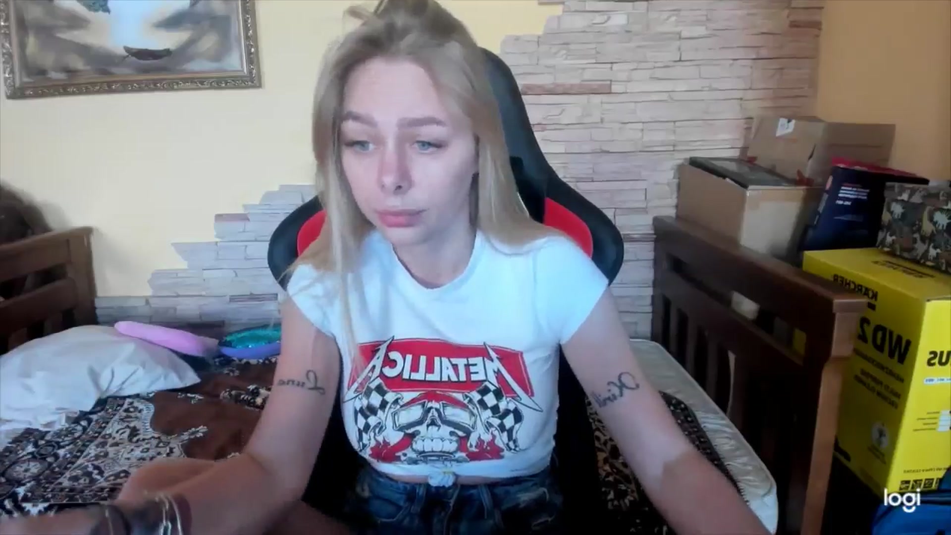 Gallery image thumbnail from YourPupsik's myfreecams stream on, 05/24/2024, 10:22 image 2 of 20