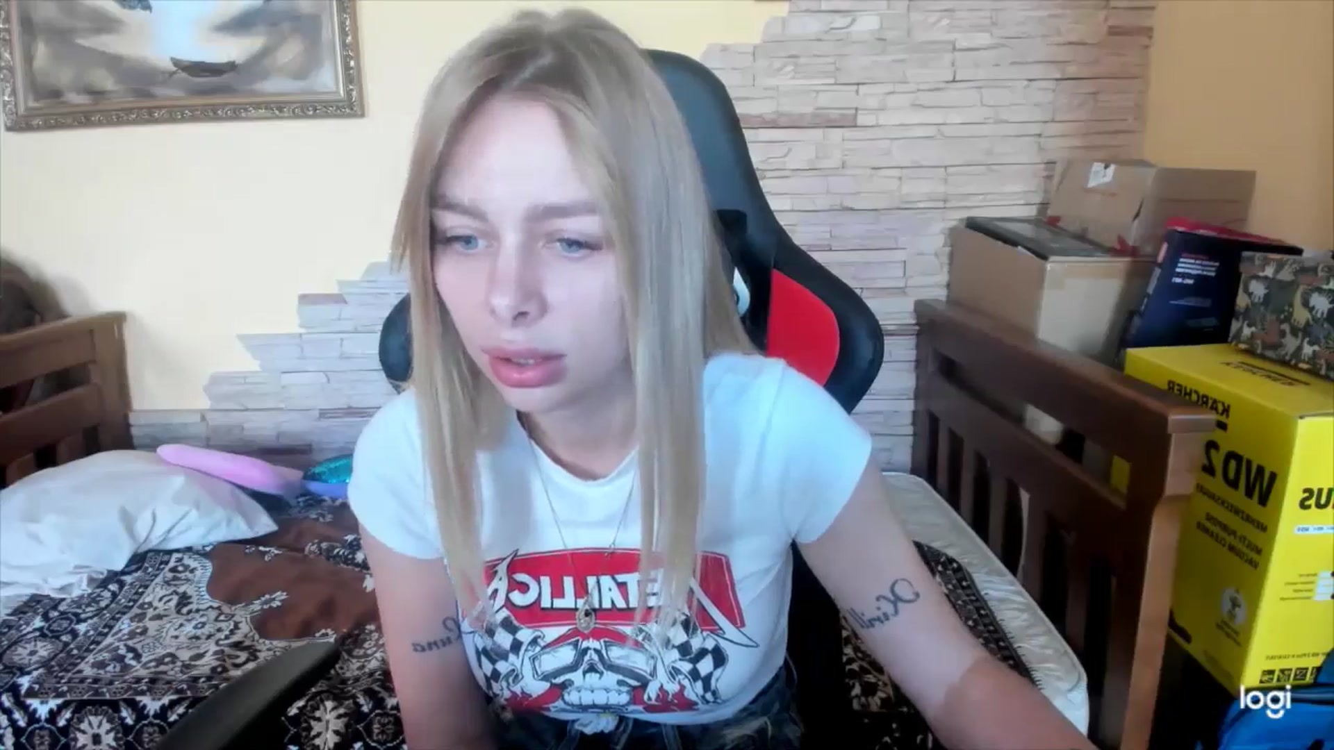 Gallery image thumbnail from YourPupsik's myfreecams stream on, 05/24/2024, 11:20 image 5 of 20