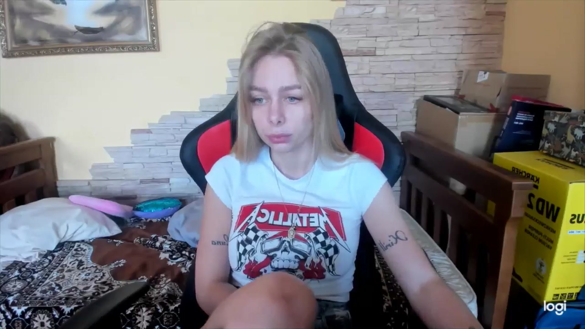 Gallery image thumbnail from YourPupsik's myfreecams stream on, 05/24/2024, 11:20 image 10 of 20