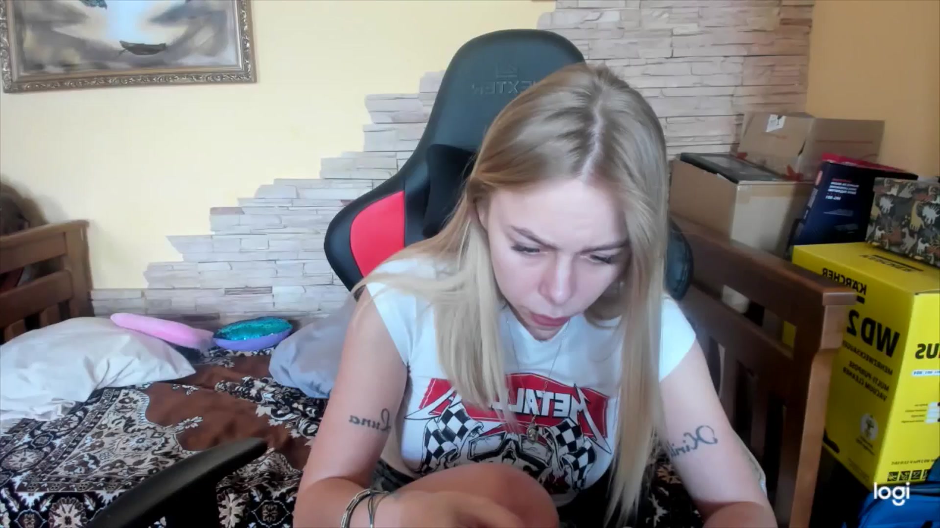 Gallery image thumbnail from YourPupsik's myfreecams stream on, 05/24/2024, 11:20 image 16 of 20
