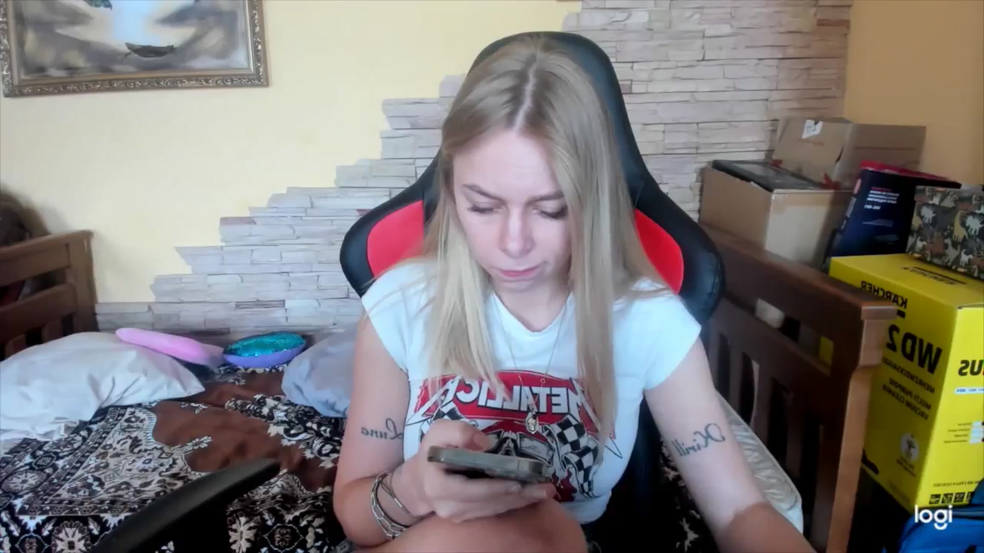 Gallery image thumbnail from YourPupsik's myfreecams stream on, 05/24/2024, 11:20 image 18 of 20