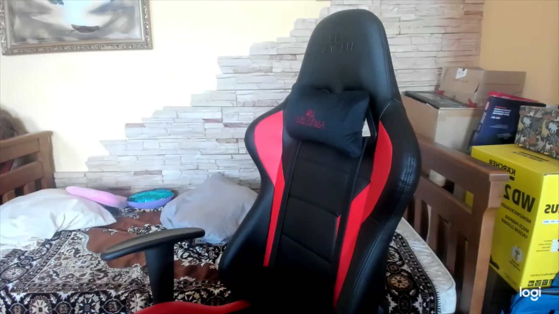 Gallery image thumbnail from YourPupsik's myfreecams stream on, 05/24/2024, 11:20 image 14 of 20