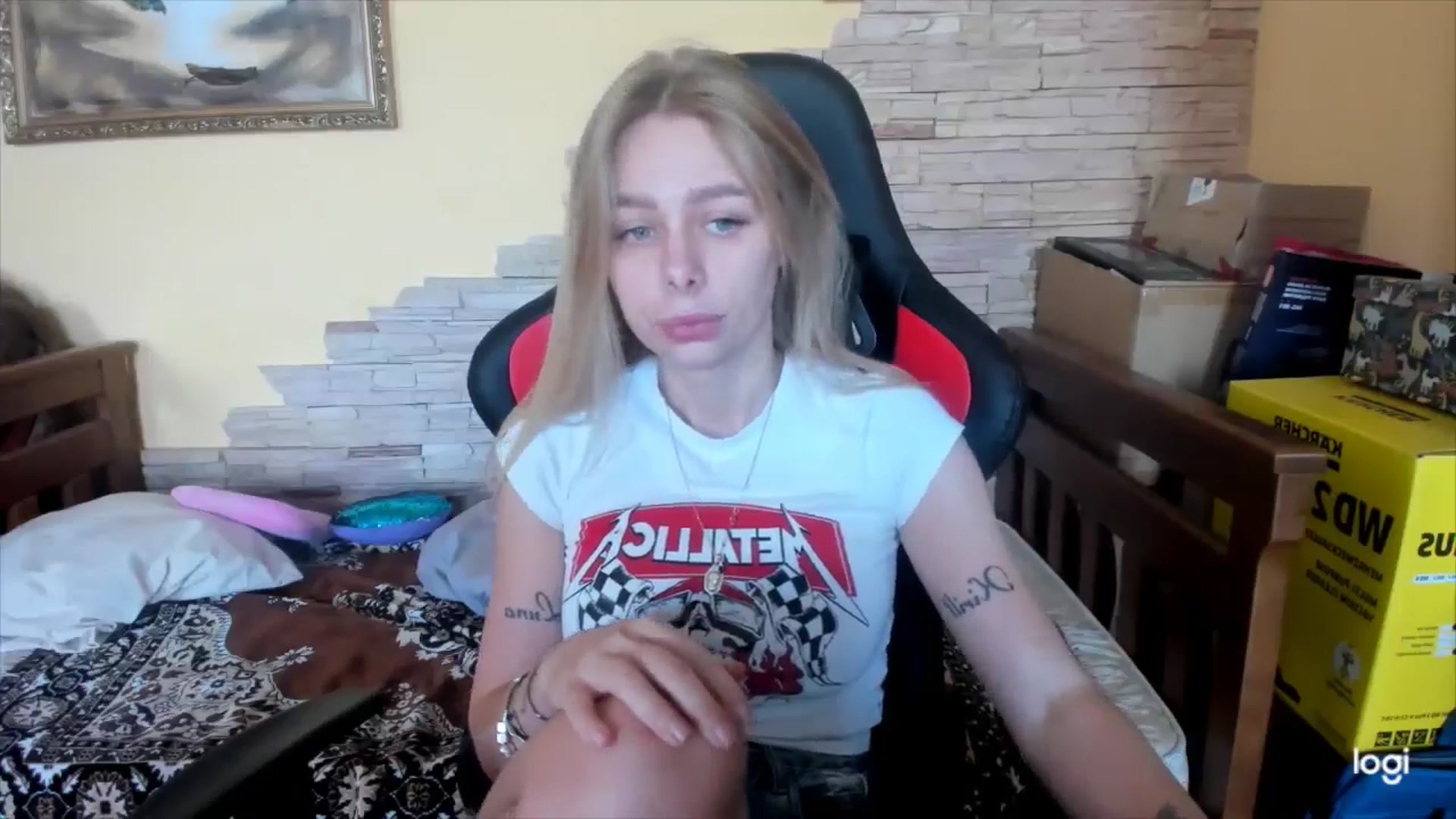 Gallery image thumbnail from YourPupsik's myfreecams stream on, 05/24/2024, 11:20 image 9 of 20