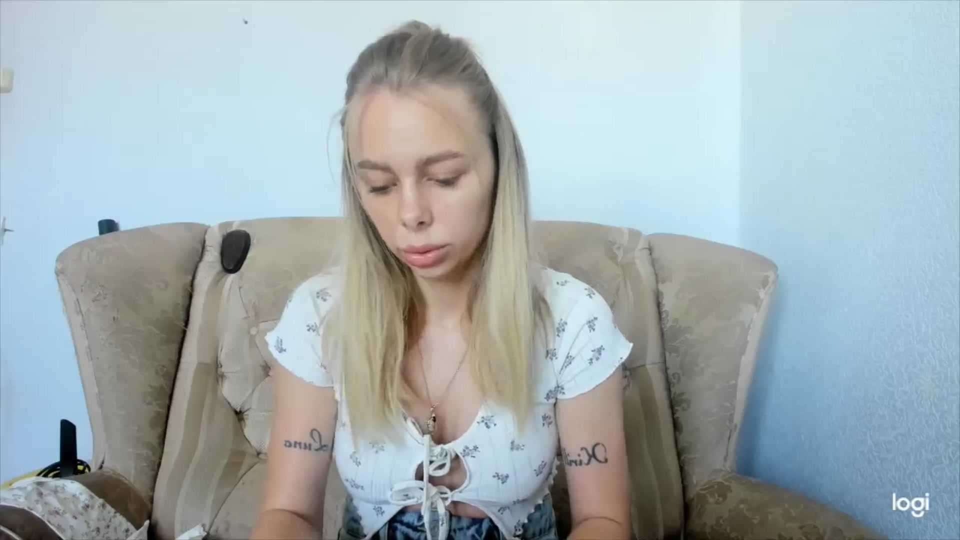 Gallery image thumbnail from YourPupsik's myfreecams stream on, 06/21/2024, 11:38 image 3 of 20