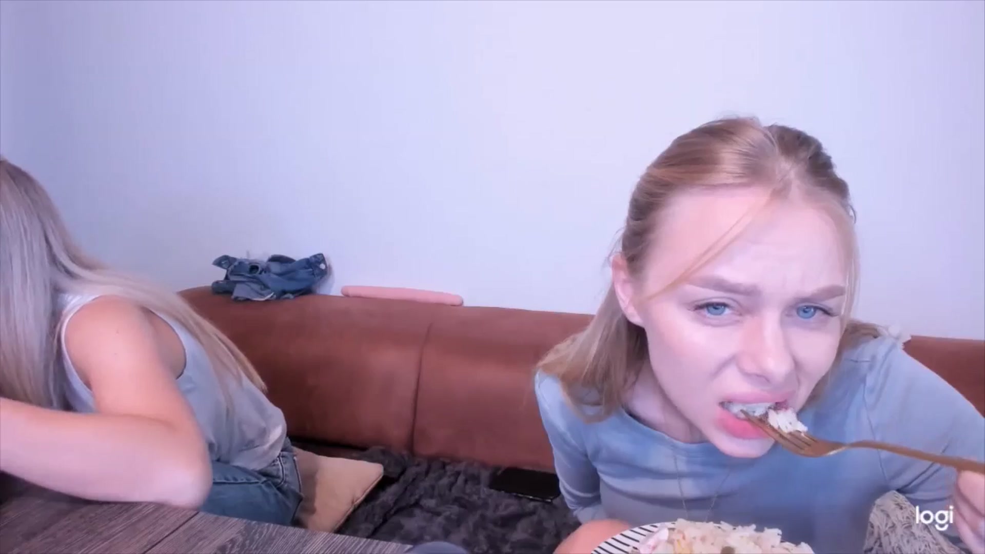 Gallery image thumbnail from YourPupsik's myfreecams stream on, 09/12/2024, 08:44 image 17 of 20
