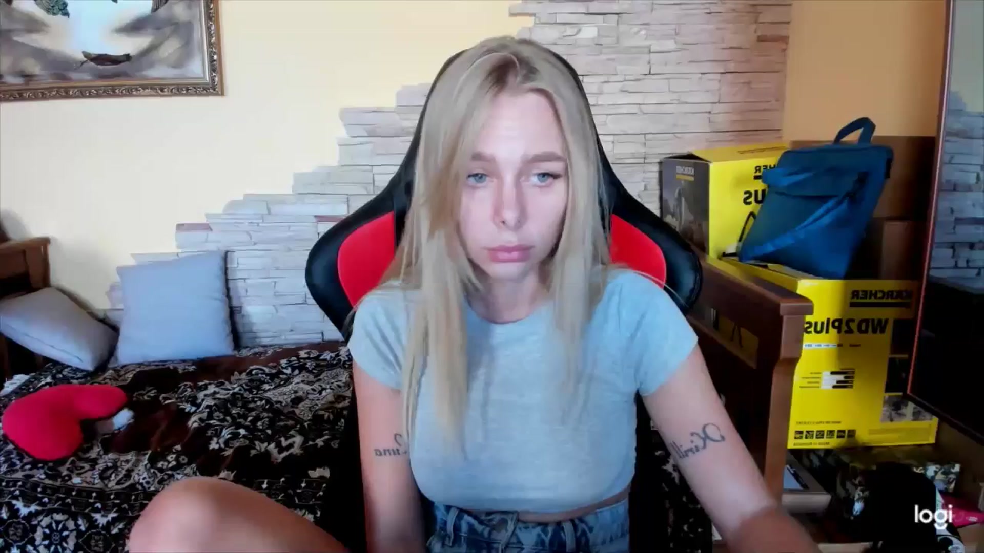 Gallery image thumbnail from YourPupsik's myfreecams stream on, 09/24/2024, 12:11 image 8 of 20