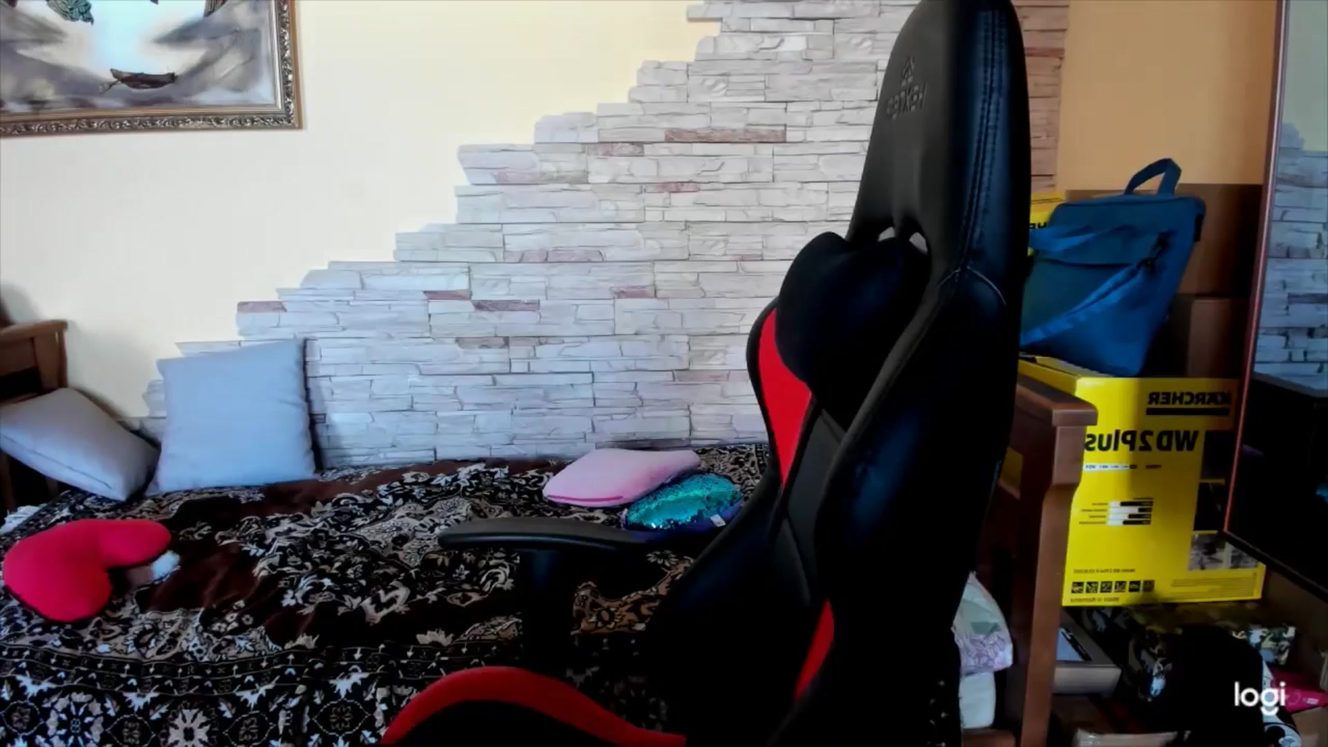 Gallery image thumbnail from YourPupsik's myfreecams stream on, 09/24/2024, 12:11 image 18 of 20