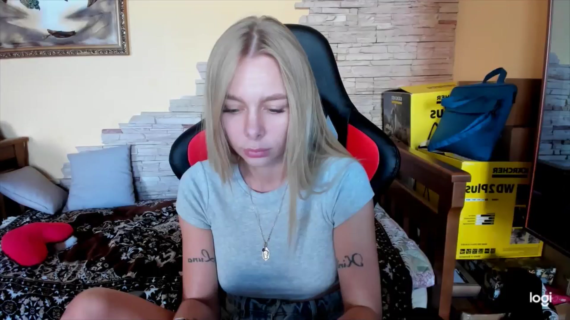 Gallery image thumbnail from YourPupsik's myfreecams stream on, 09/24/2024, 12:11 image 14 of 20