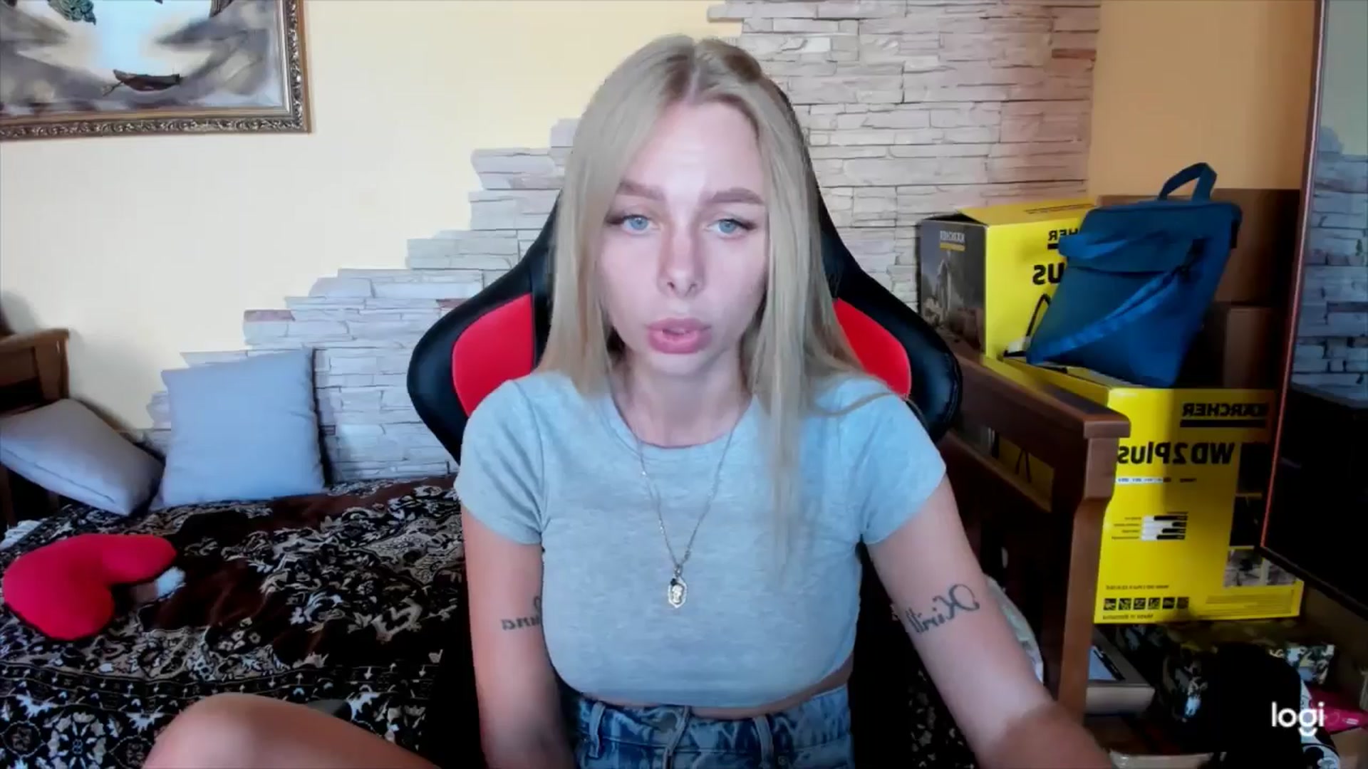 Gallery image thumbnail from YourPupsik's myfreecams stream on, 09/24/2024, 12:11 image 13 of 20