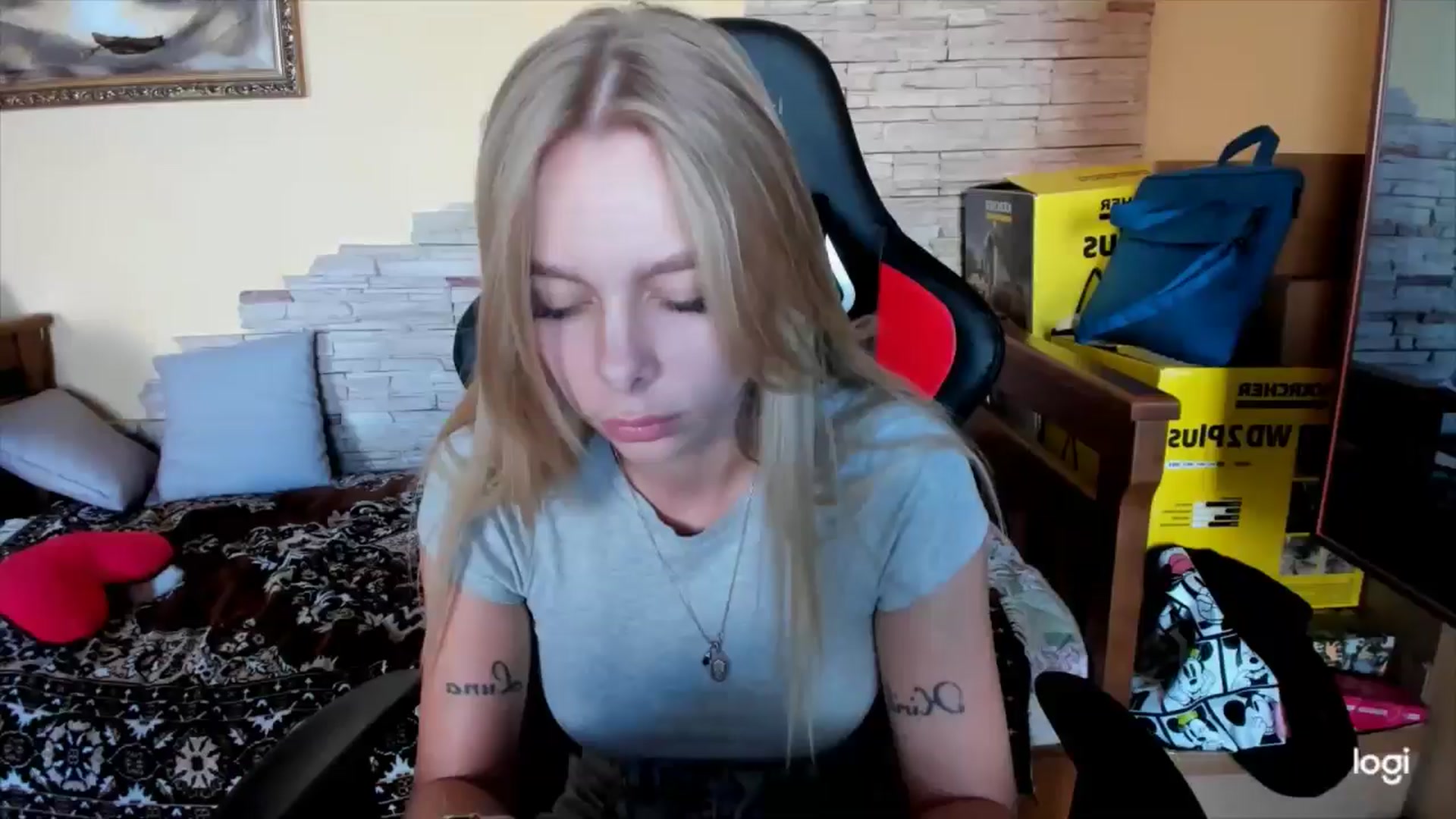 Gallery image thumbnail from YourPupsik's myfreecams stream on, 09/24/2024, 12:11 image 1 of 20