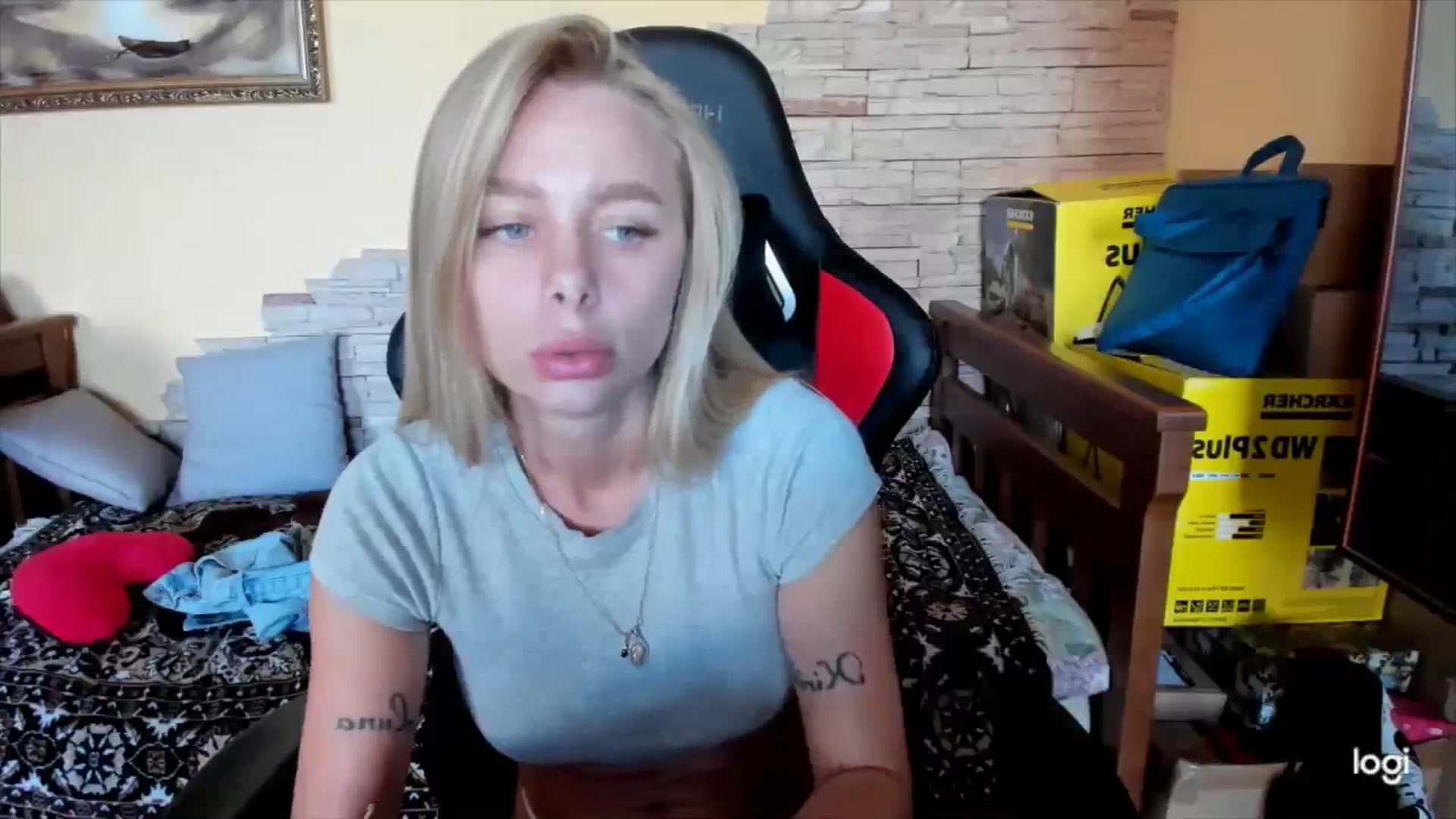 Gallery image thumbnail from YourPupsik's myfreecams stream on, 09/24/2024, 12:27 image 17 of 20