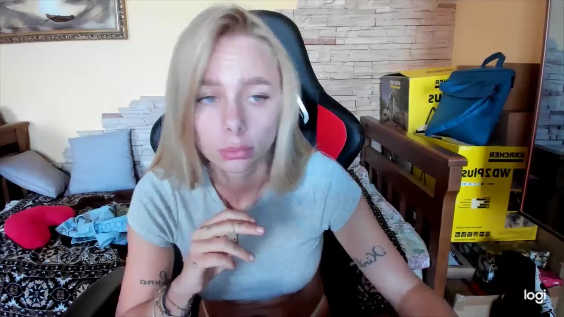 Gallery image thumbnail from YourPupsik's myfreecams stream on, 09/24/2024, 12:27 image 18 of 20