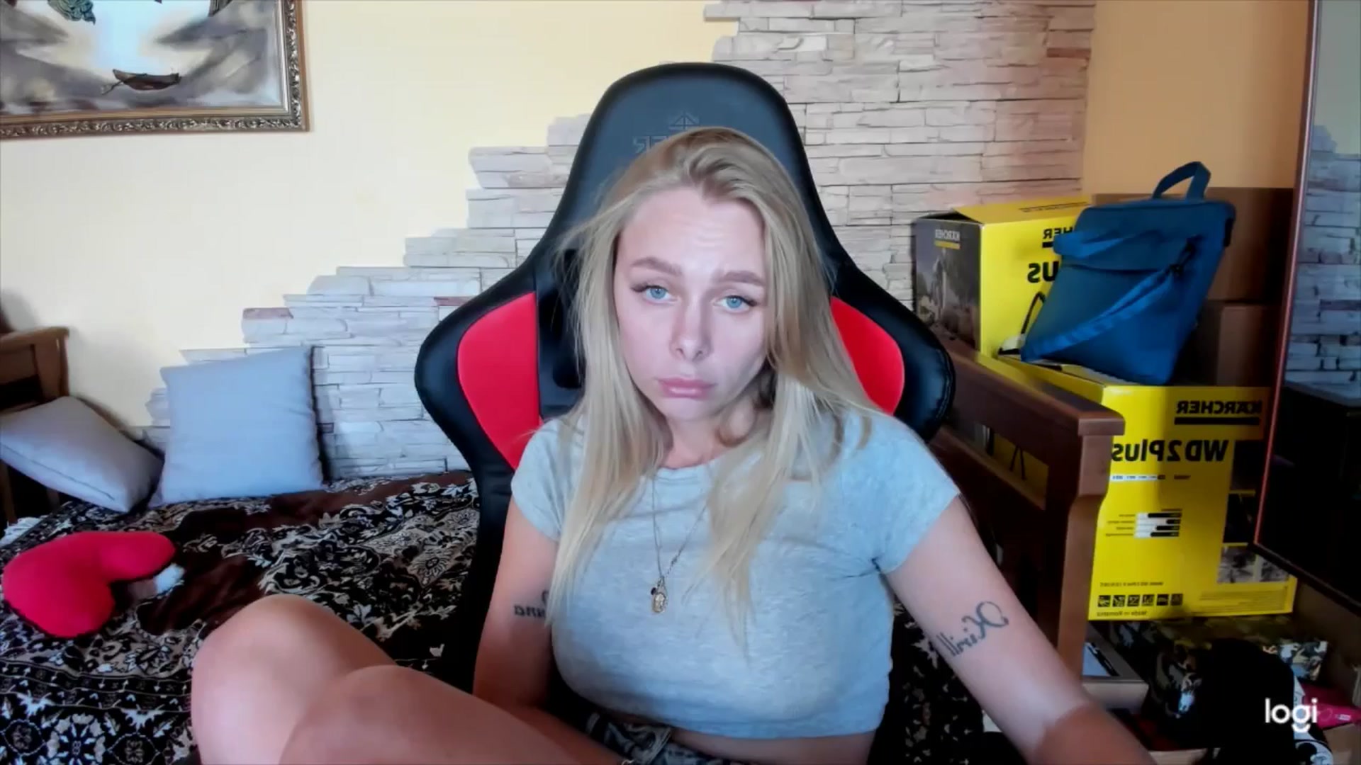 Gallery image thumbnail from YourPupsik's myfreecams stream on, 09/24/2024, 12:27 image 1 of 20